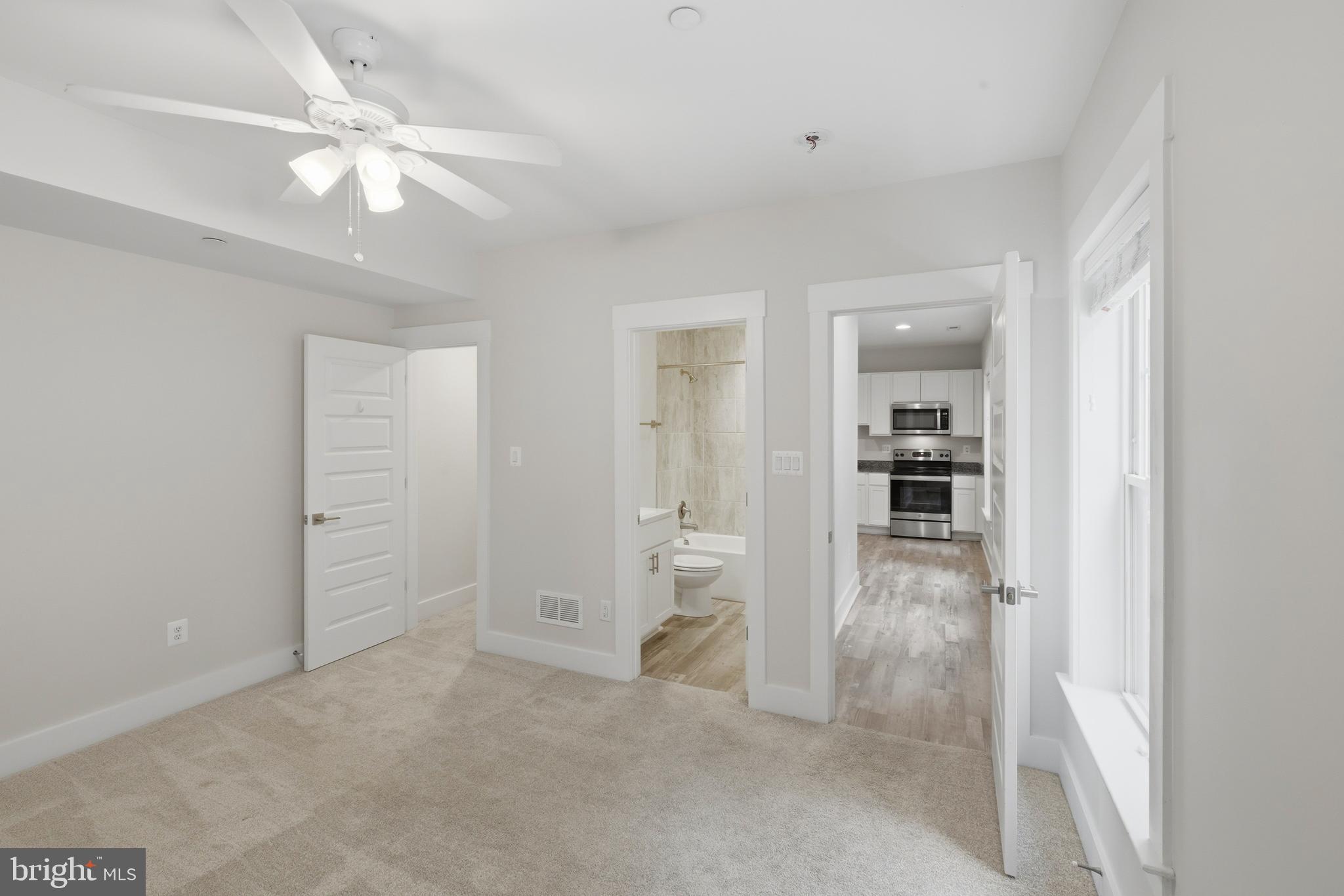HAMPTON - Residential
