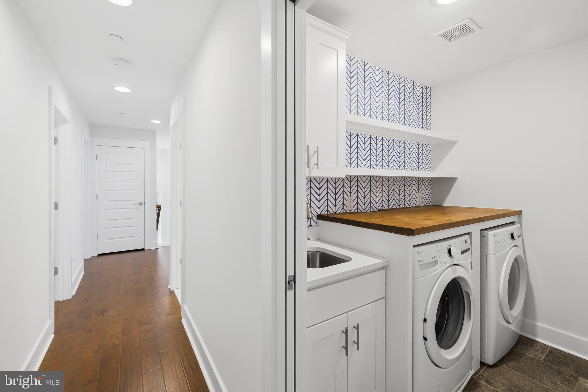 HAMPTON - Residential