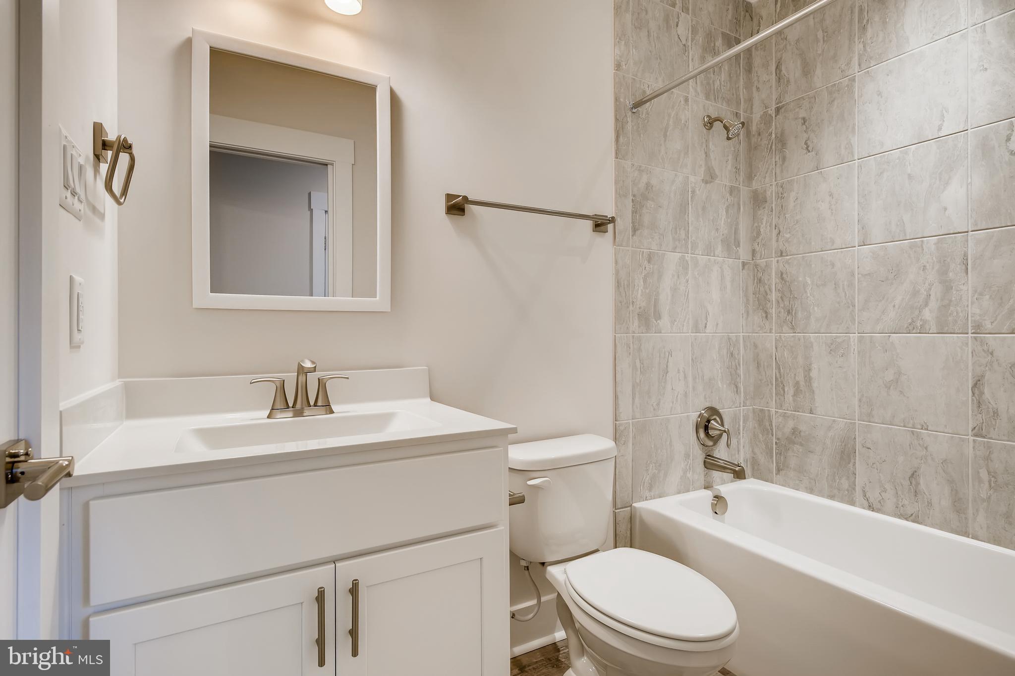 HAMPTON - Residential