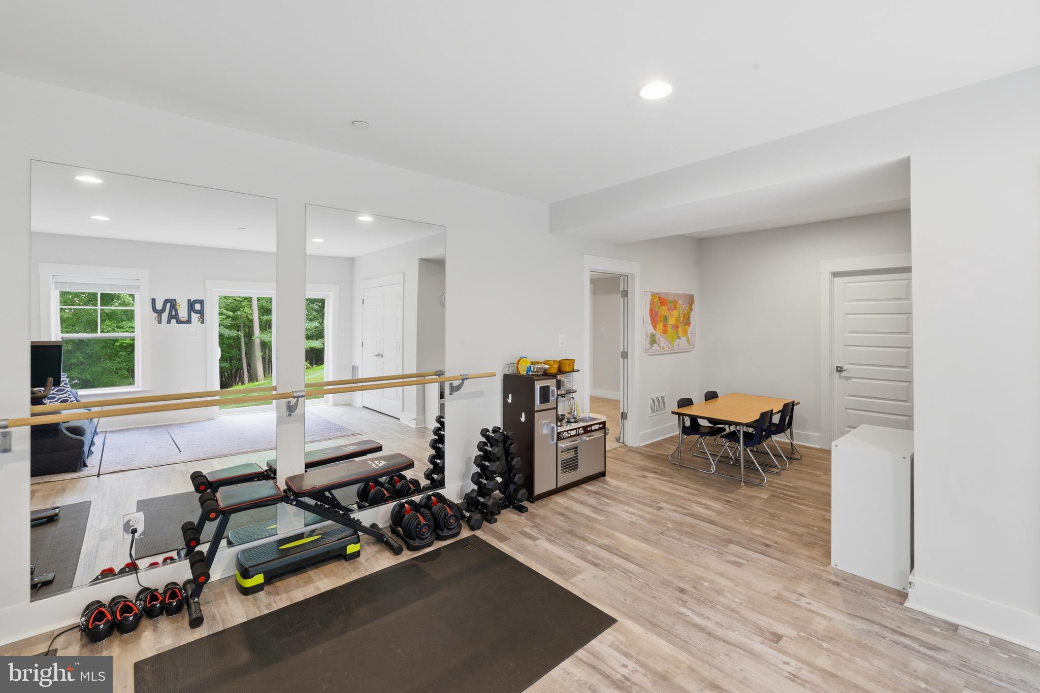 HAMPTON - Residential