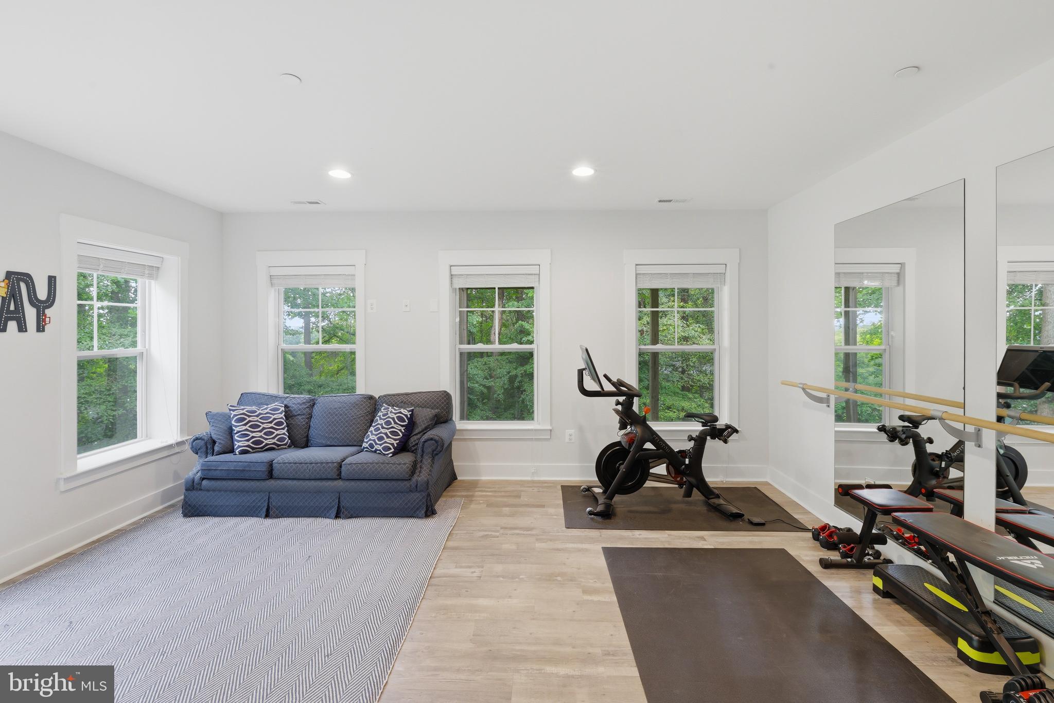 HAMPTON - Residential