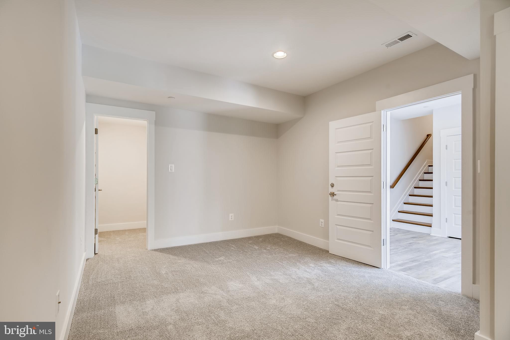 HAMPTON - Residential