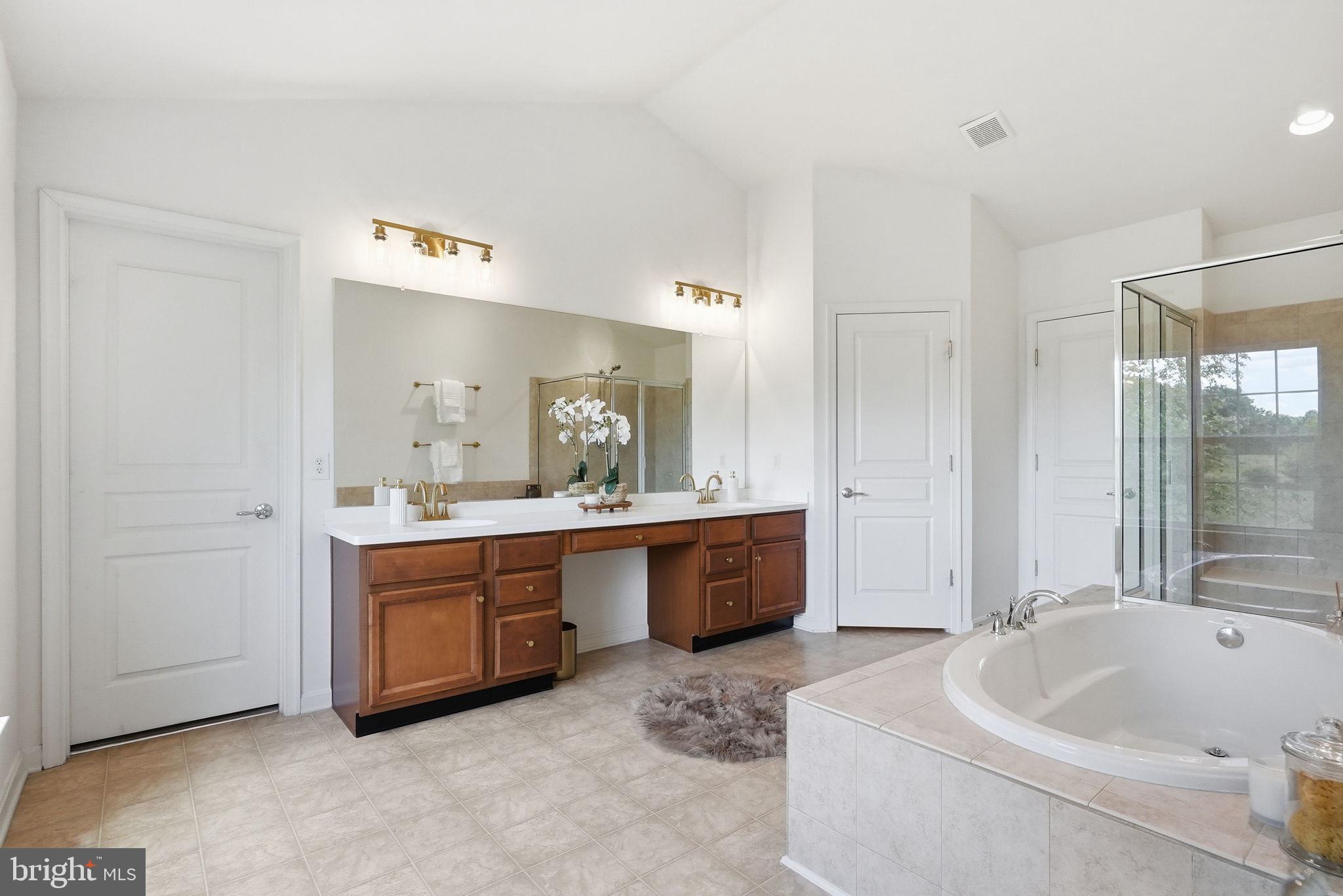 APPLECROSS - Residential