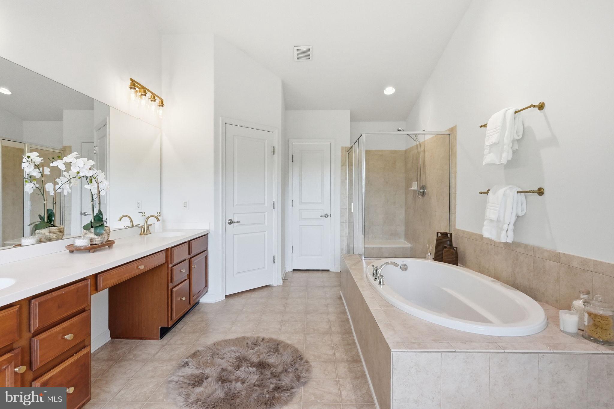 APPLECROSS - Residential