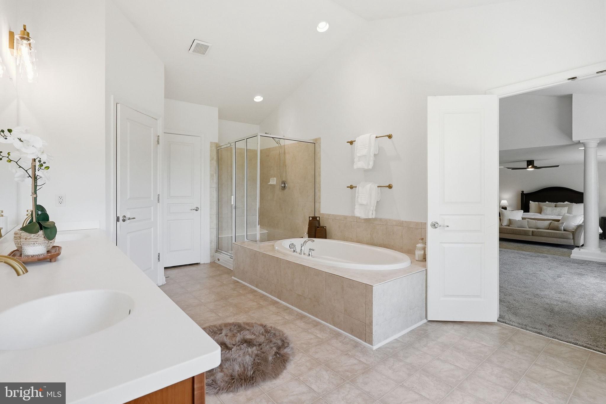 APPLECROSS - Residential