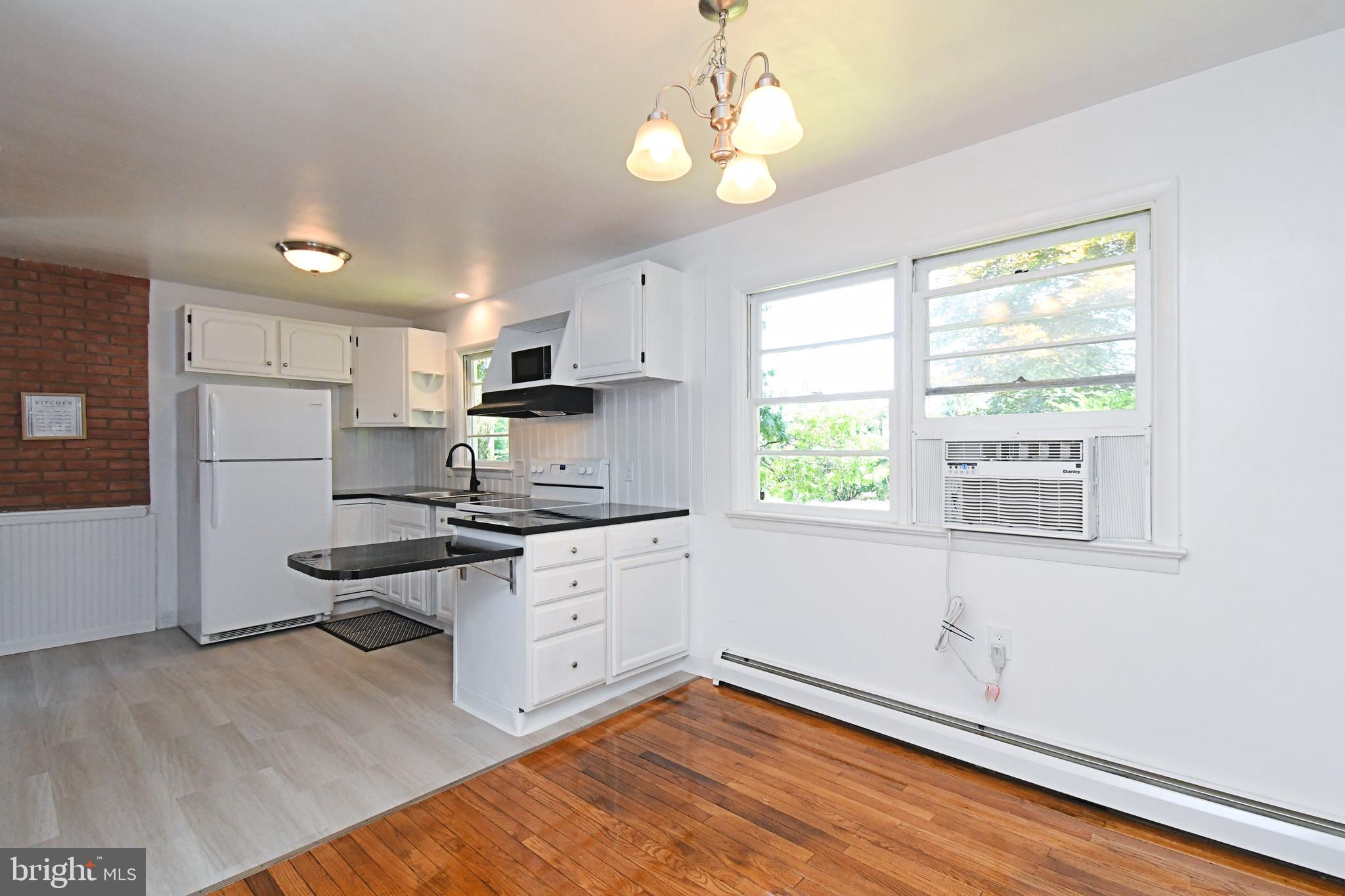 DOUGLAS MEADOWS - Residential