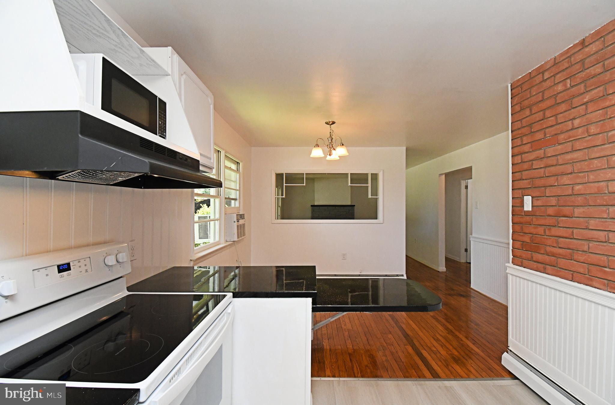 DOUGLAS MEADOWS - Residential