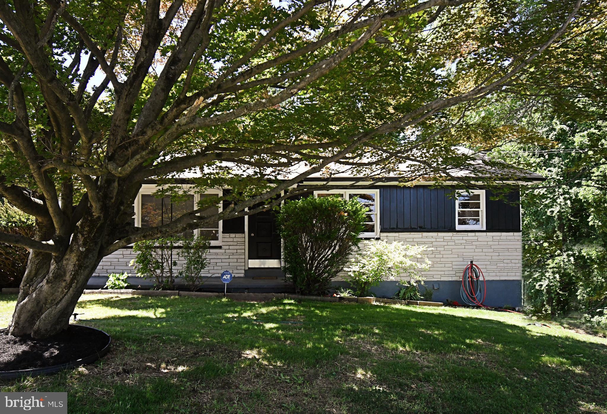 DOUGLAS MEADOWS - Residential