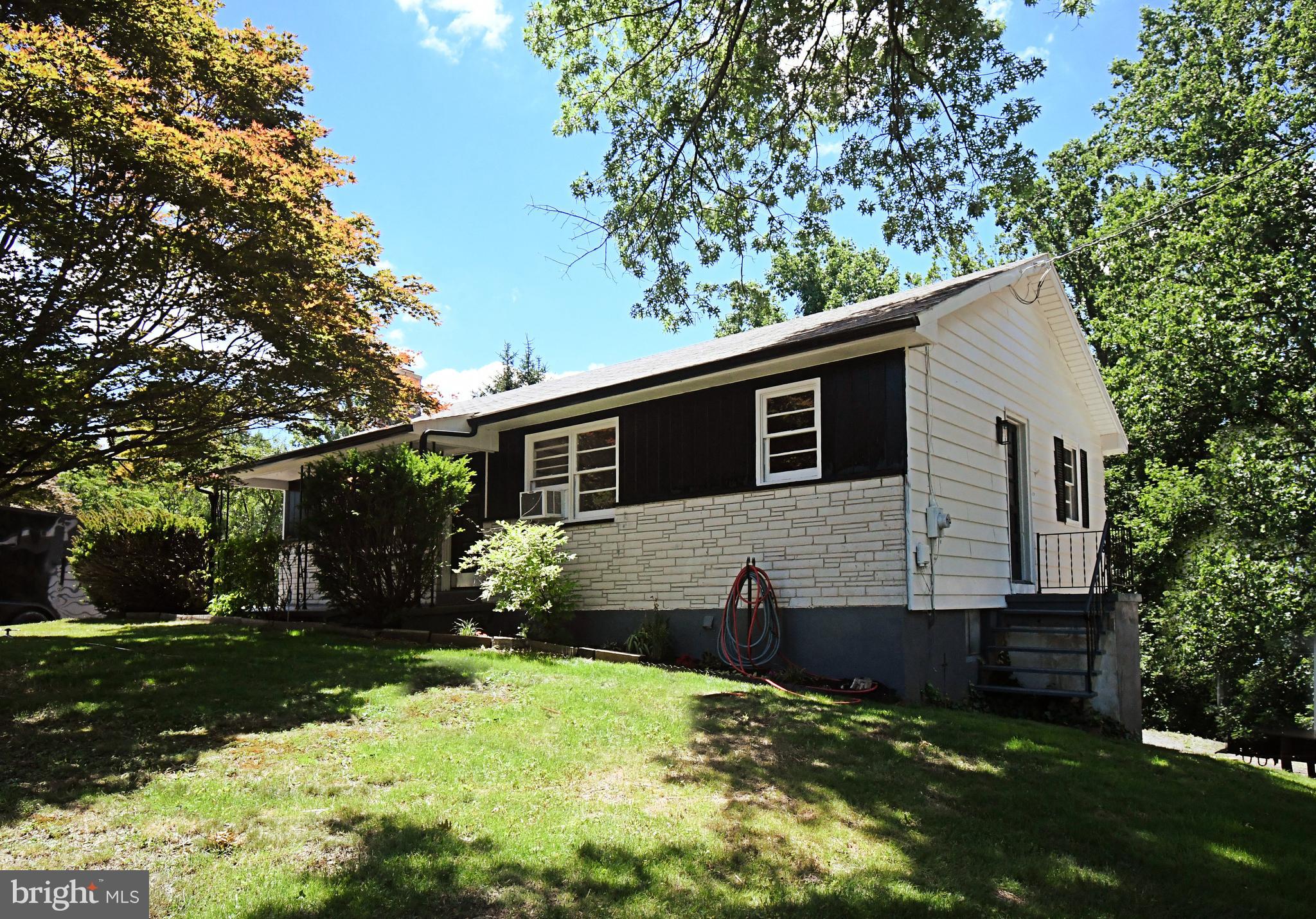 DOUGLAS MEADOWS - Residential