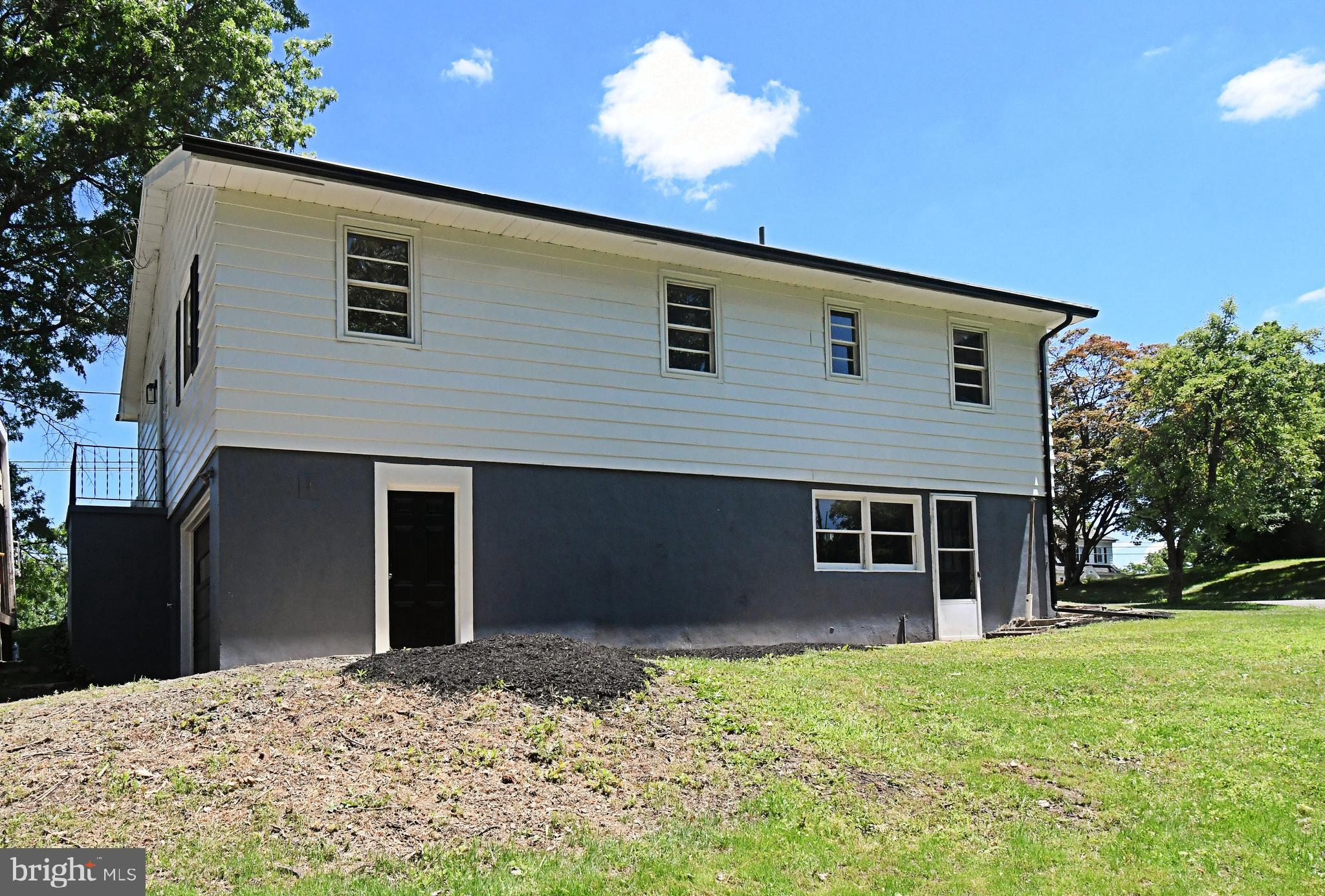 DOUGLAS MEADOWS - Residential