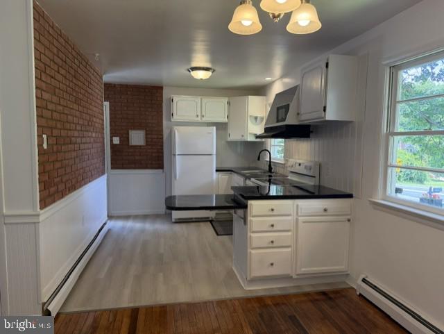 DOUGLAS MEADOWS - Residential