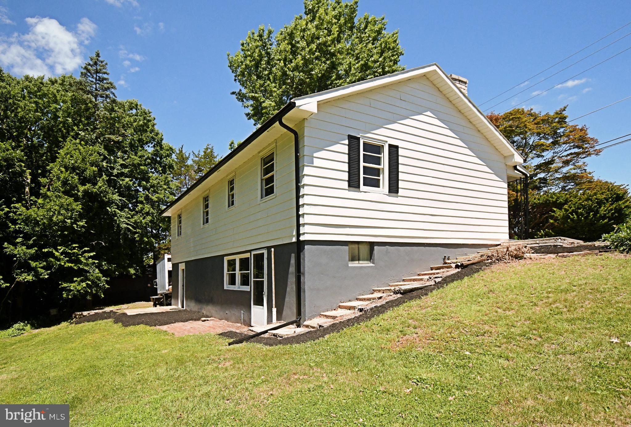 DOUGLAS MEADOWS - Residential