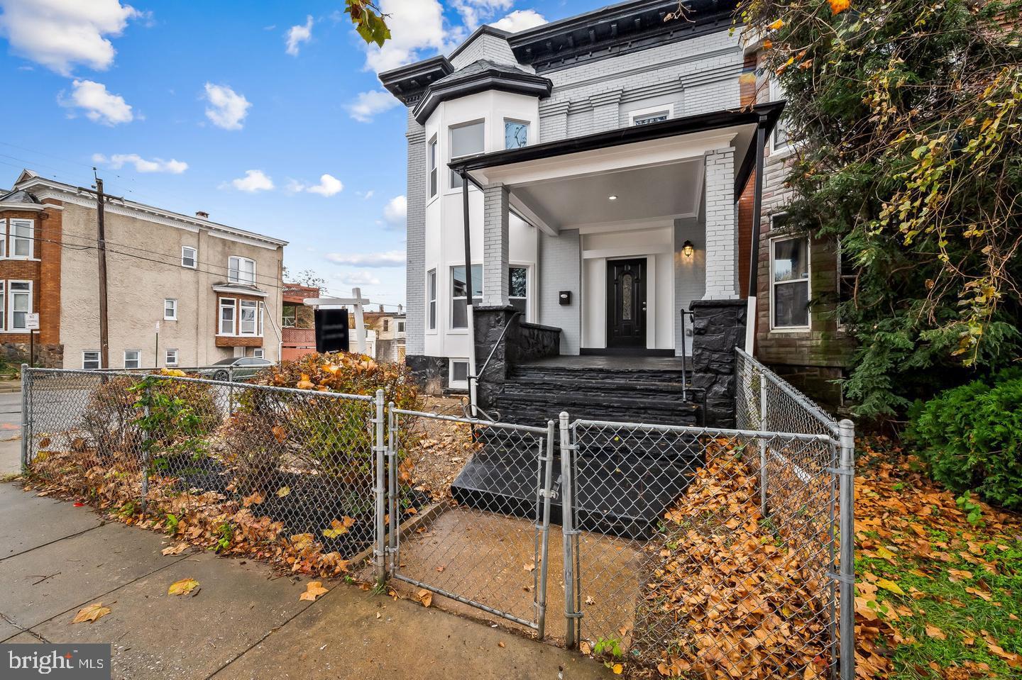 EVERGREEN LAWN - Residential