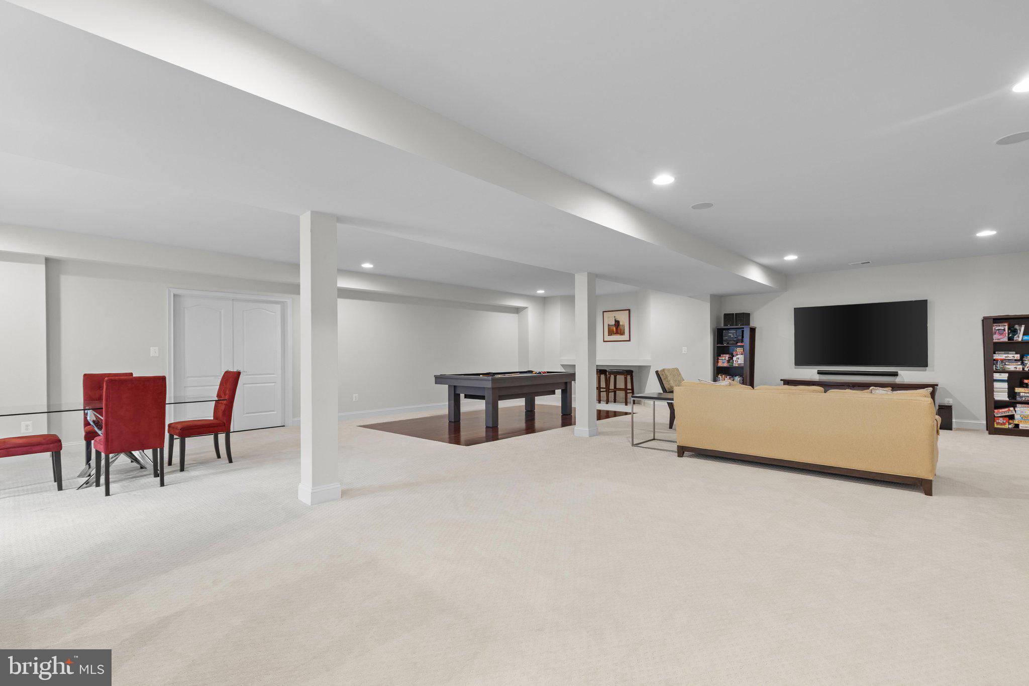 CHASE AT BELMONT COUNTRY - Residential
