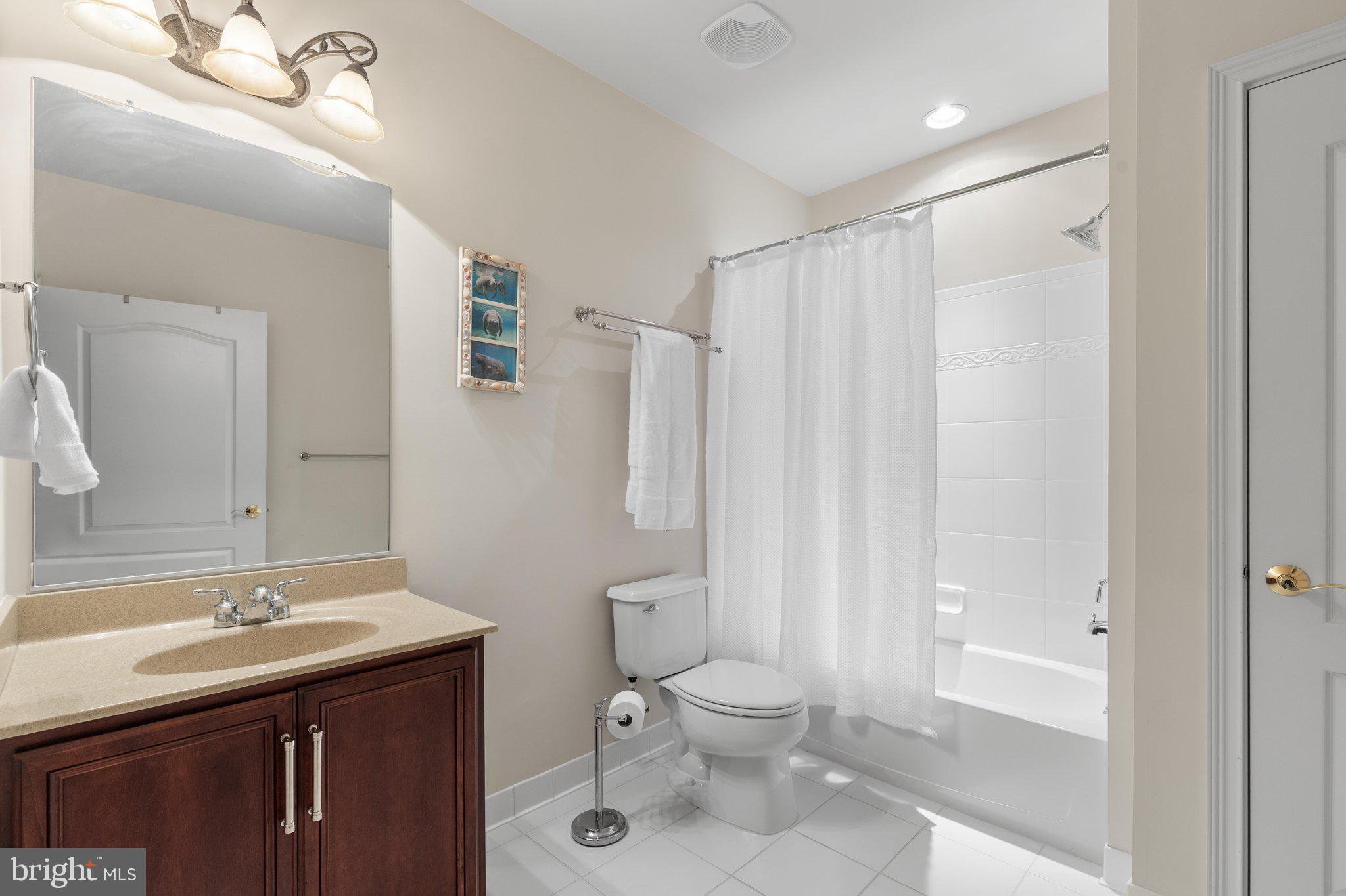 CHASE AT BELMONT COUNTRY - Residential