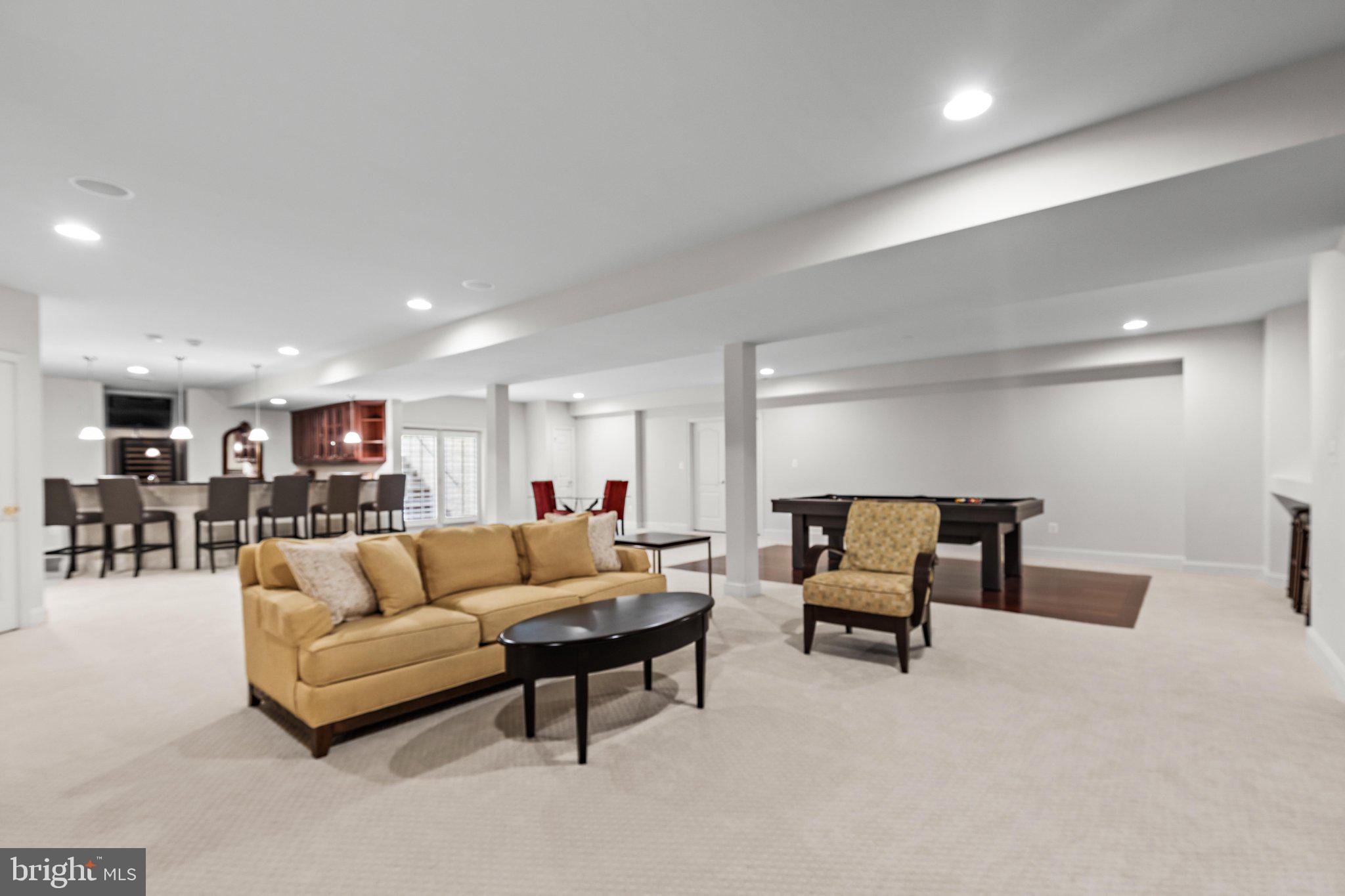 CHASE AT BELMONT COUNTRY - Residential