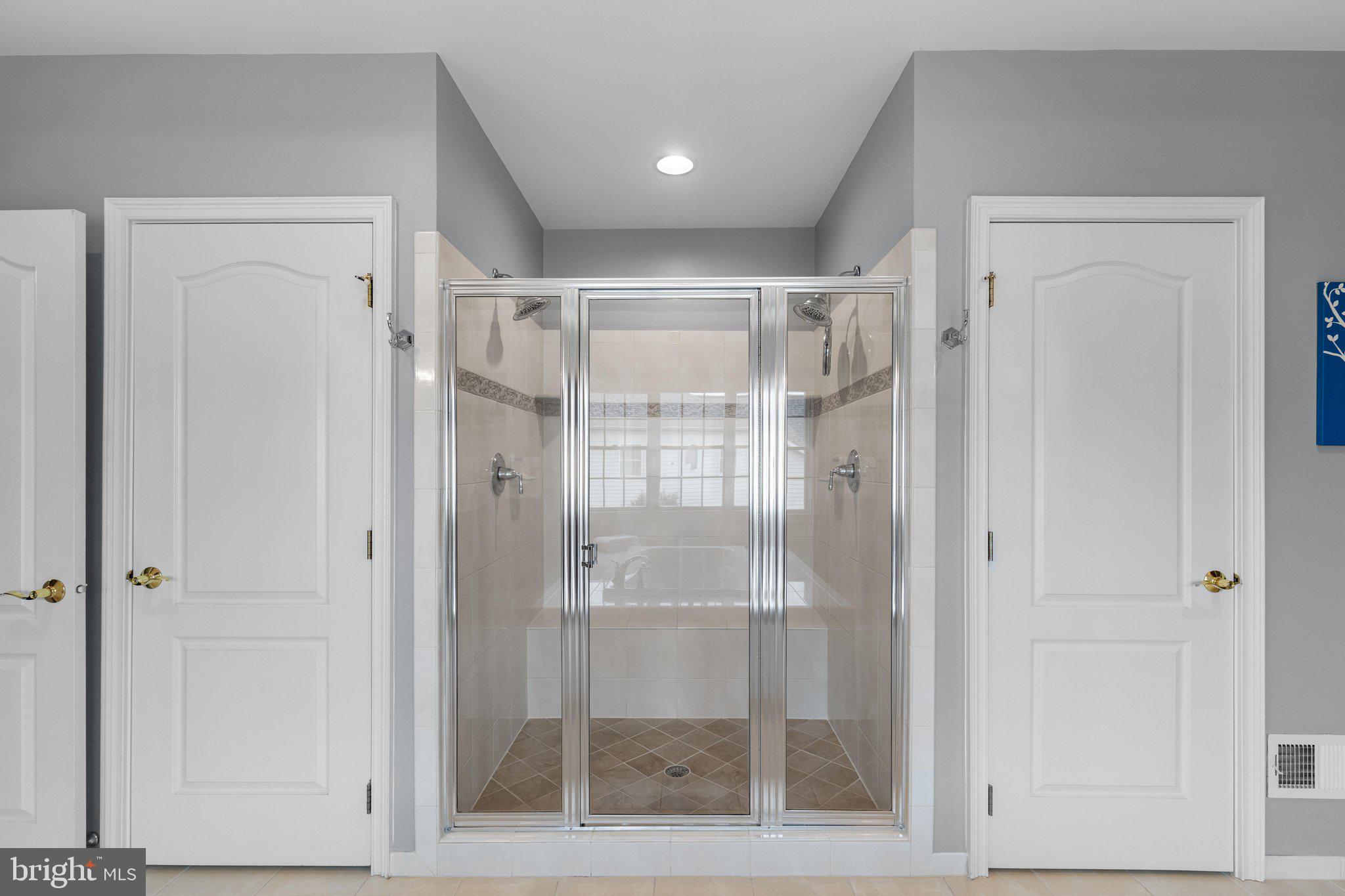 CHASE AT BELMONT COUNTRY - Residential