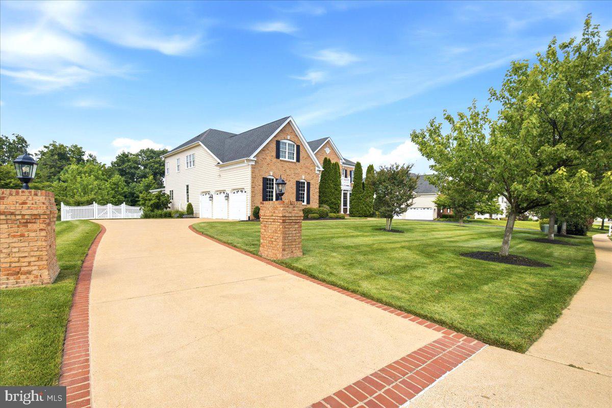 CHASE AT BELMONT COUNTRY - Residential