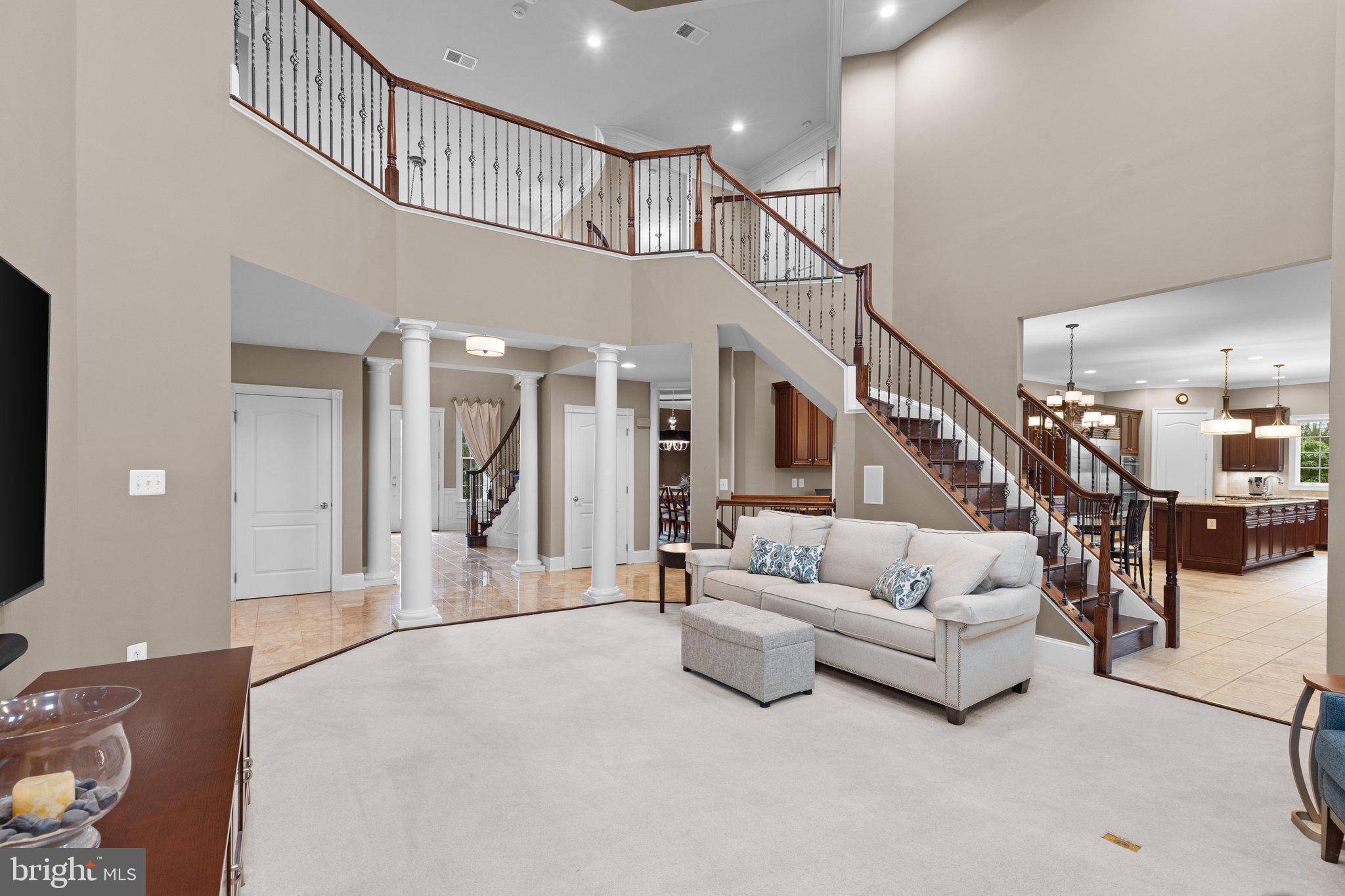 CHASE AT BELMONT COUNTRY - Residential