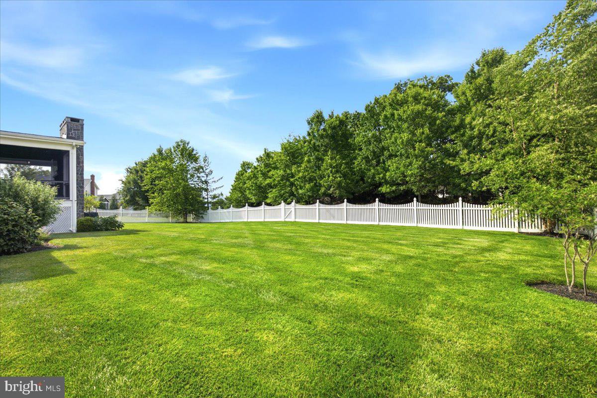 CHASE AT BELMONT COUNTRY - Residential