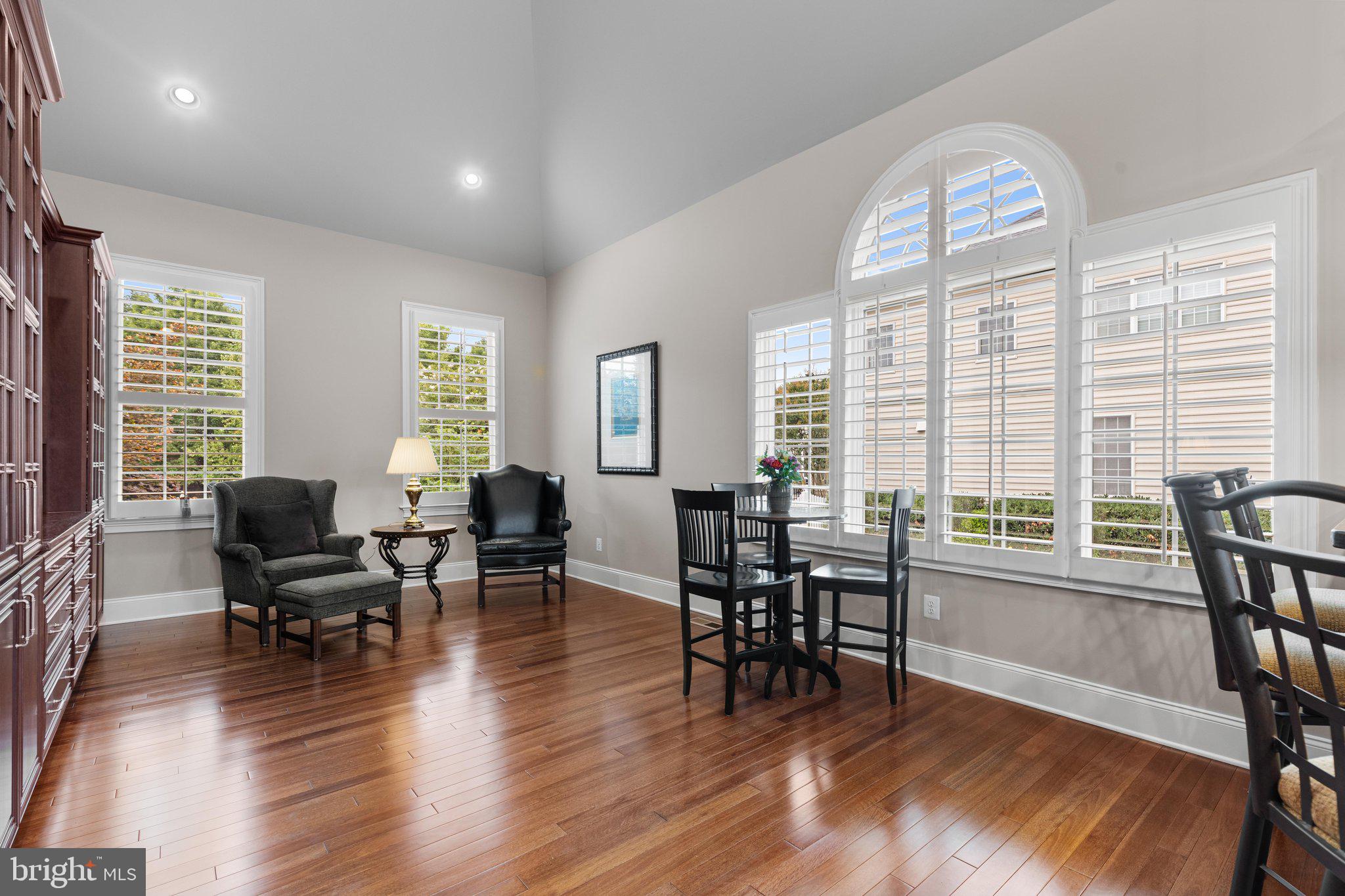 CHASE AT BELMONT COUNTRY - Residential