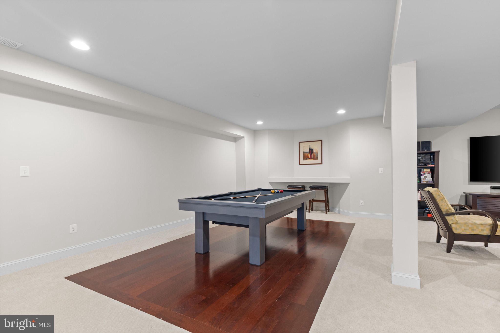 CHASE AT BELMONT COUNTRY - Residential