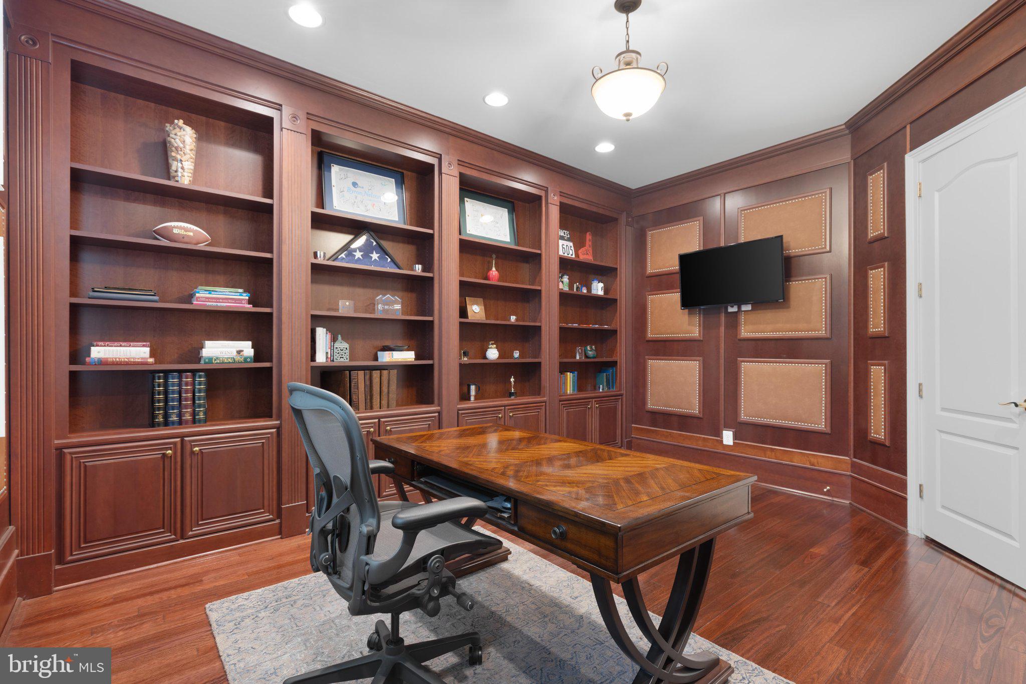 CHASE AT BELMONT COUNTRY - Residential