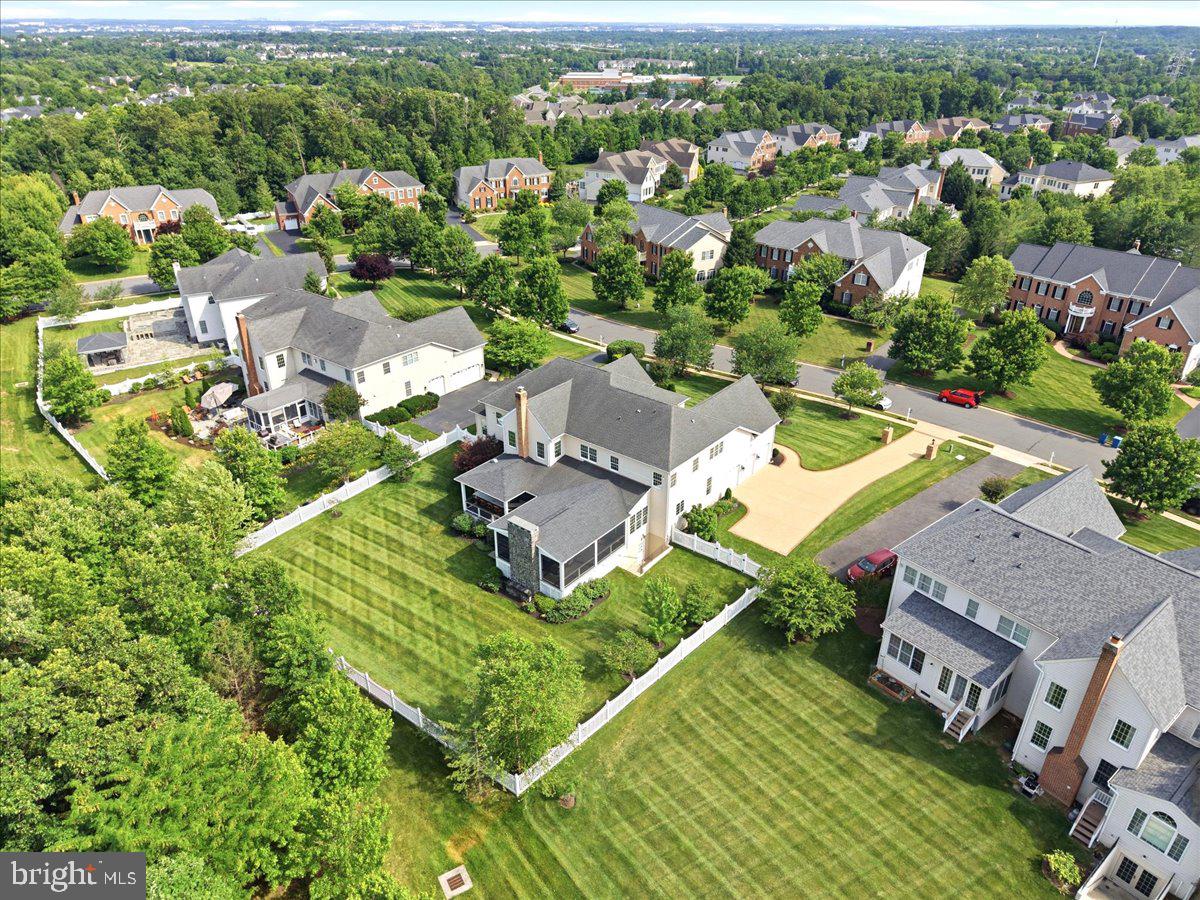 CHASE AT BELMONT COUNTRY - Residential