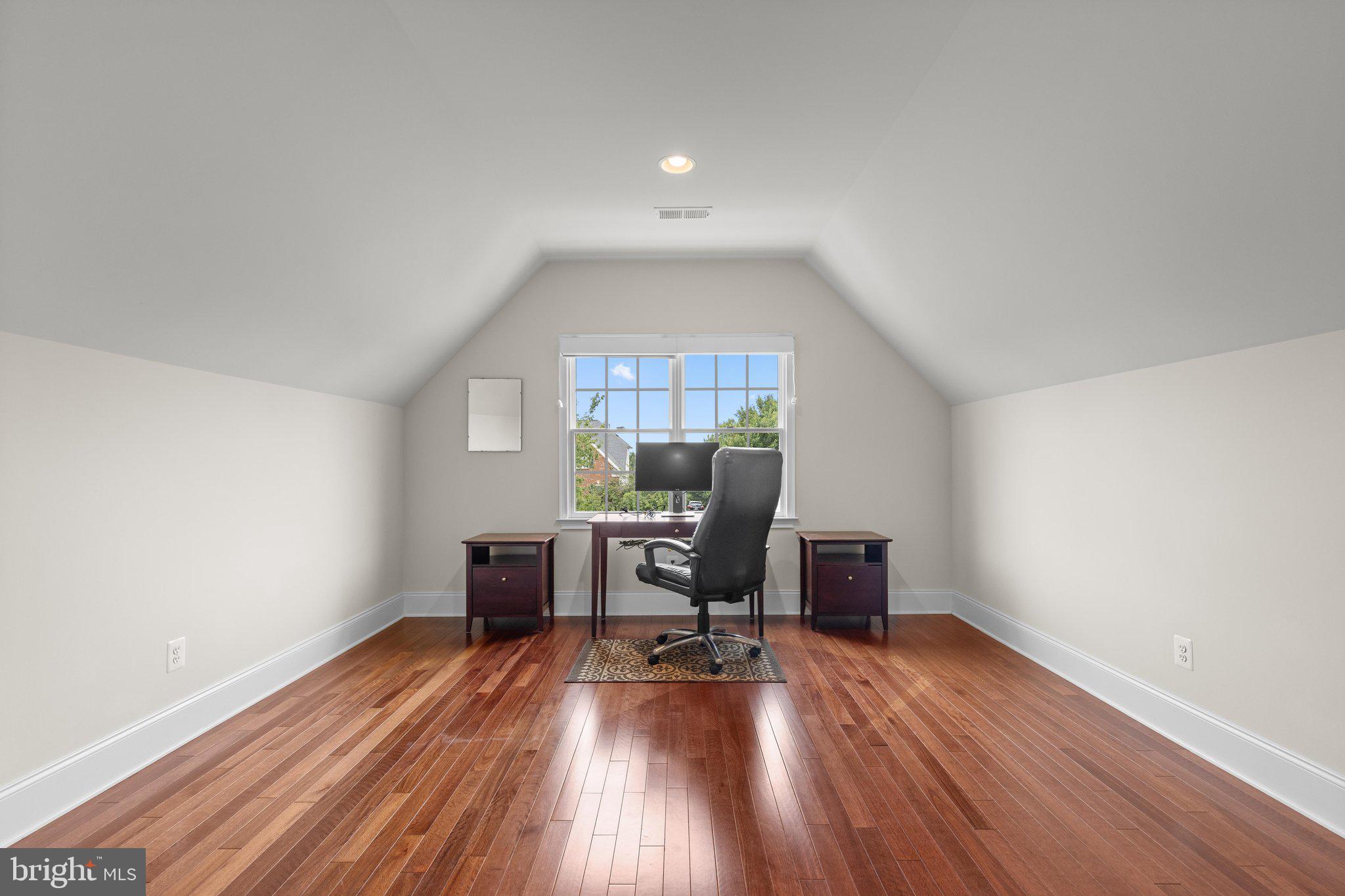 CHASE AT BELMONT COUNTRY - Residential