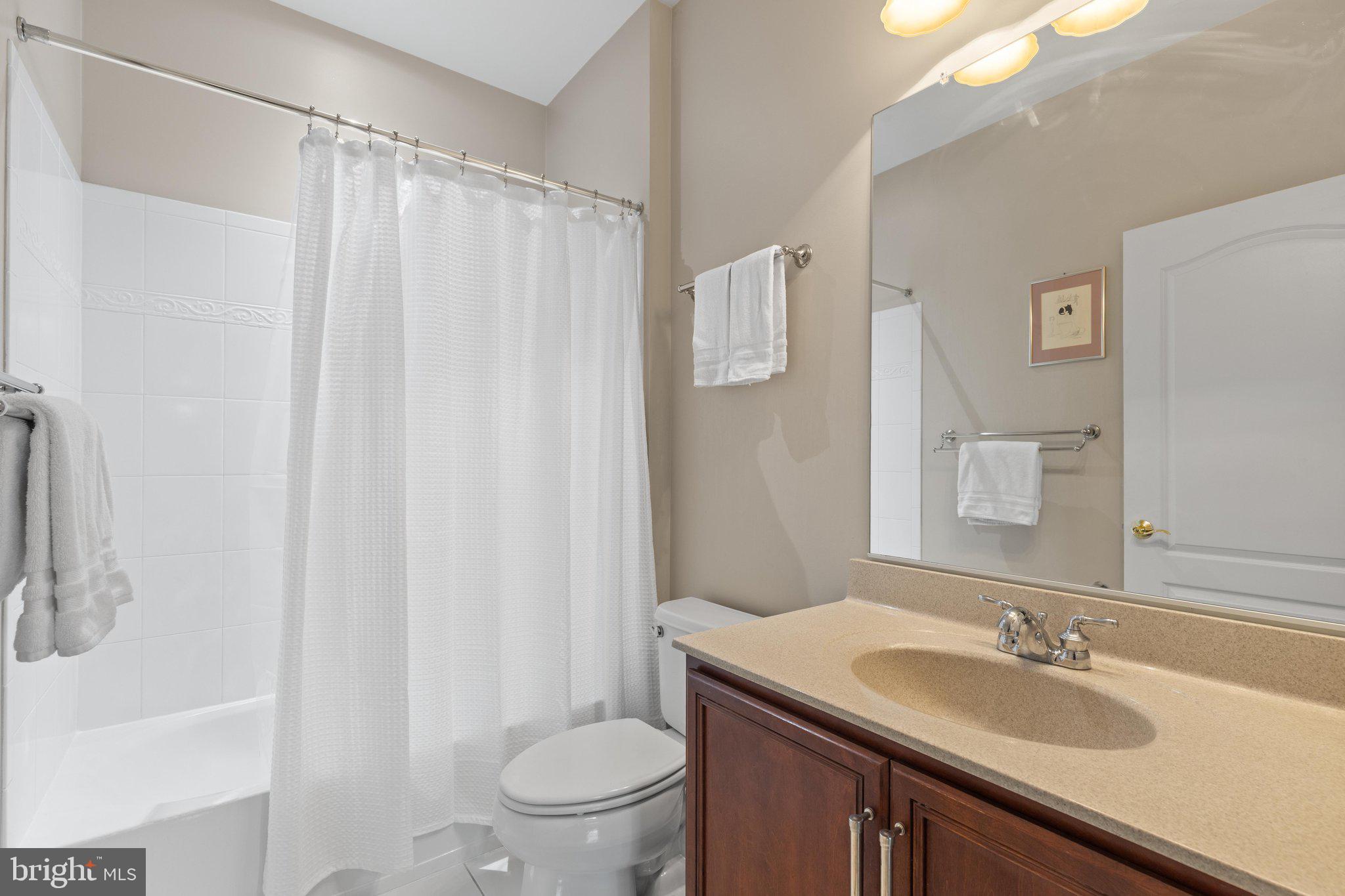 CHASE AT BELMONT COUNTRY - Residential