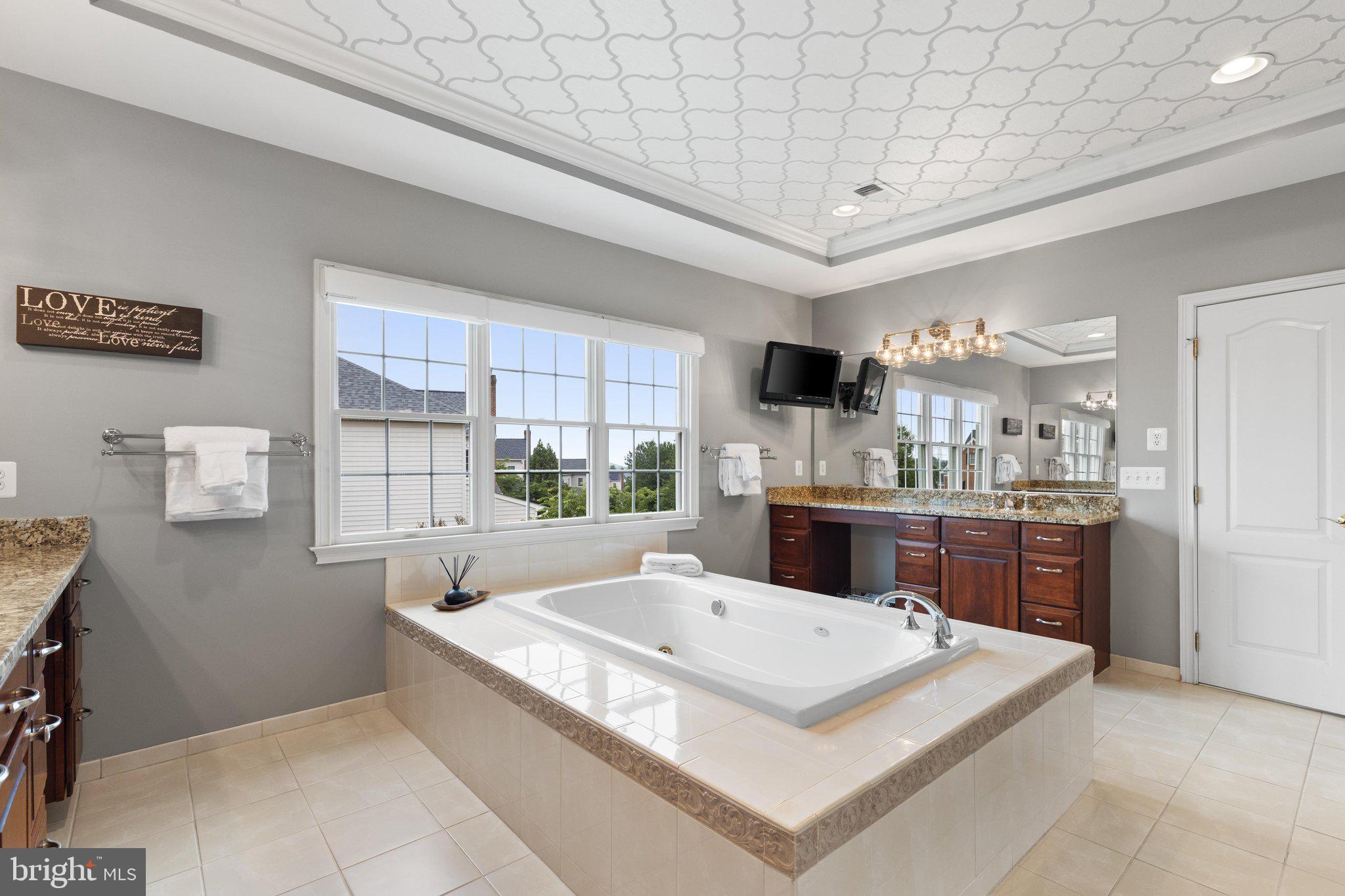 CHASE AT BELMONT COUNTRY - Residential