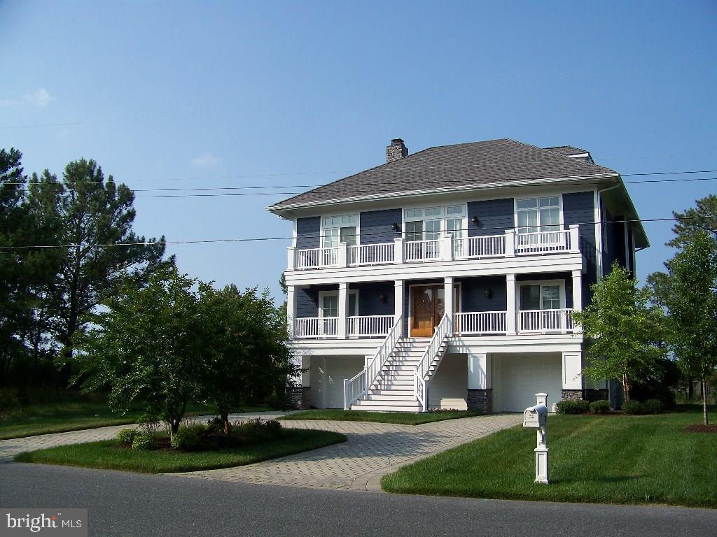 NORTH SHORES - Residential