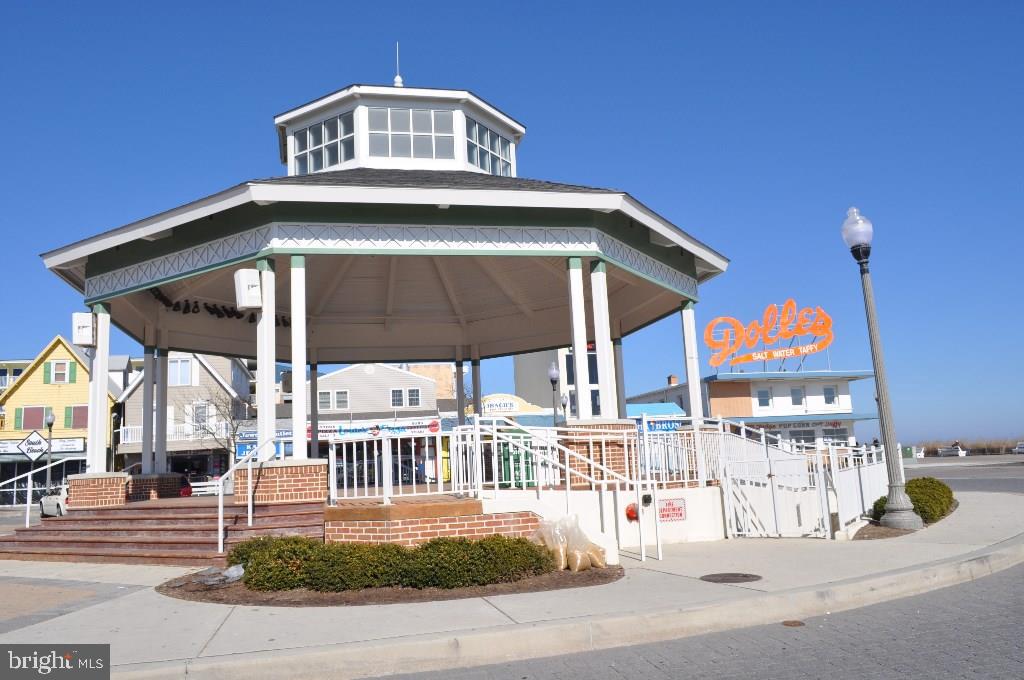 NORTH SHORES - Residential
