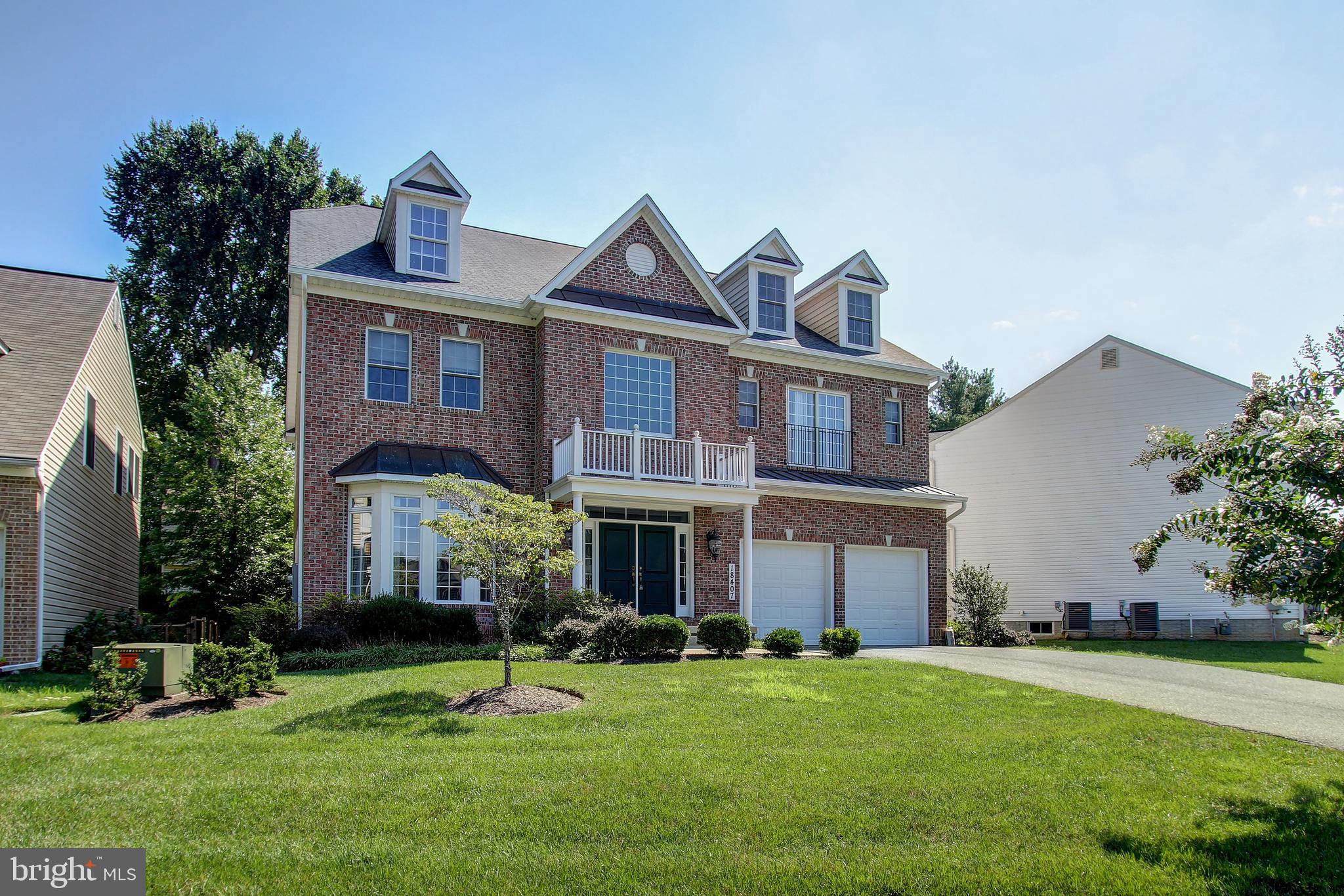 Stunning Colonial in Olney! Move-in ready featuring 4BR/3.5BA. Grand 2 story foyer leading to formal living and dining rooms. Eat-in kitchen w/ ss appliances, granite counters, and open to the large family room w/ walk-out to back deck. Huge MBR retreat w/ sitting room, his/hers walk-in closets, and ensuite w/ soaking tub and double sinks. Minutes to the ICC and major commuter routes. Must see!