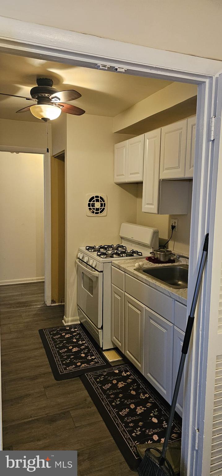 MARLOW TOWERS CONDOMINIUMS - Residential