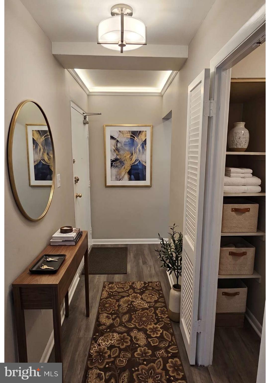 MARLOW TOWERS CONDOMINIUMS - Residential