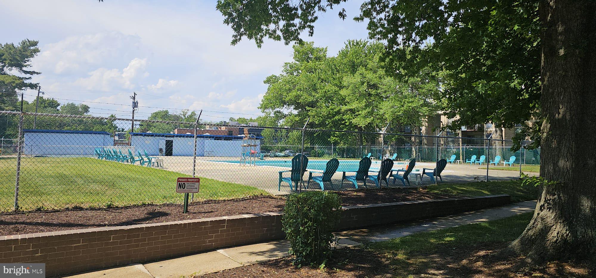 MARLOW TOWERS CONDOMINIUMS - Residential