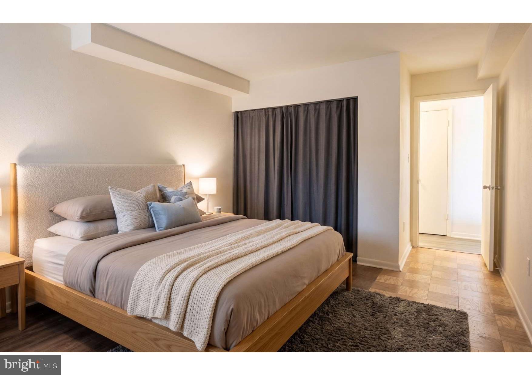 MARLOW TOWERS CONDOMINIUMS - Residential