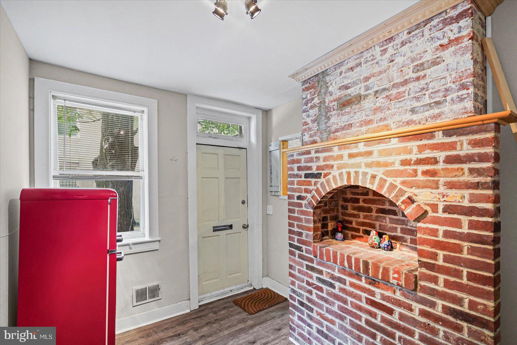 RIDGELY'S DELIGHT - Residential