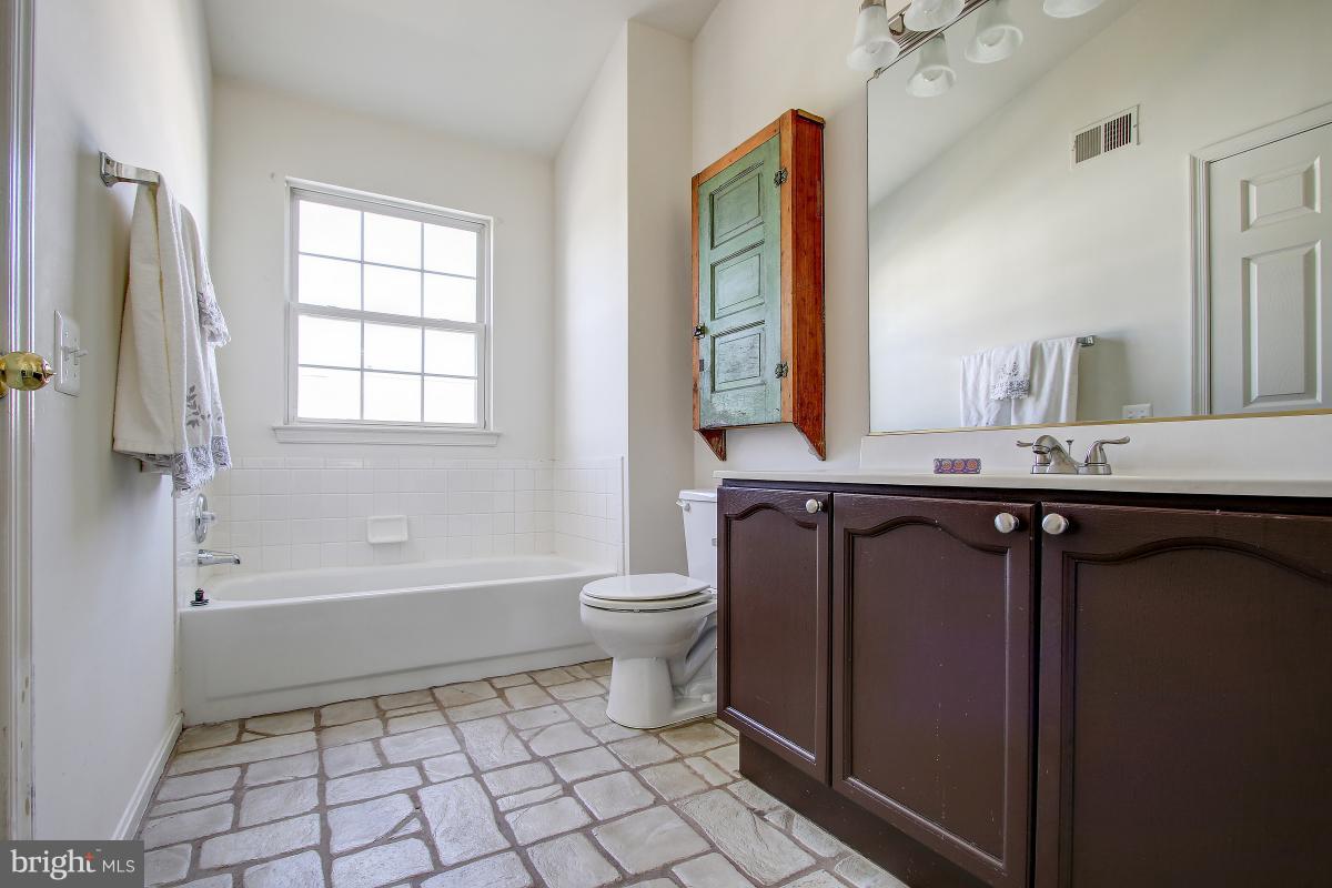 STONEBRIDGE - Residential