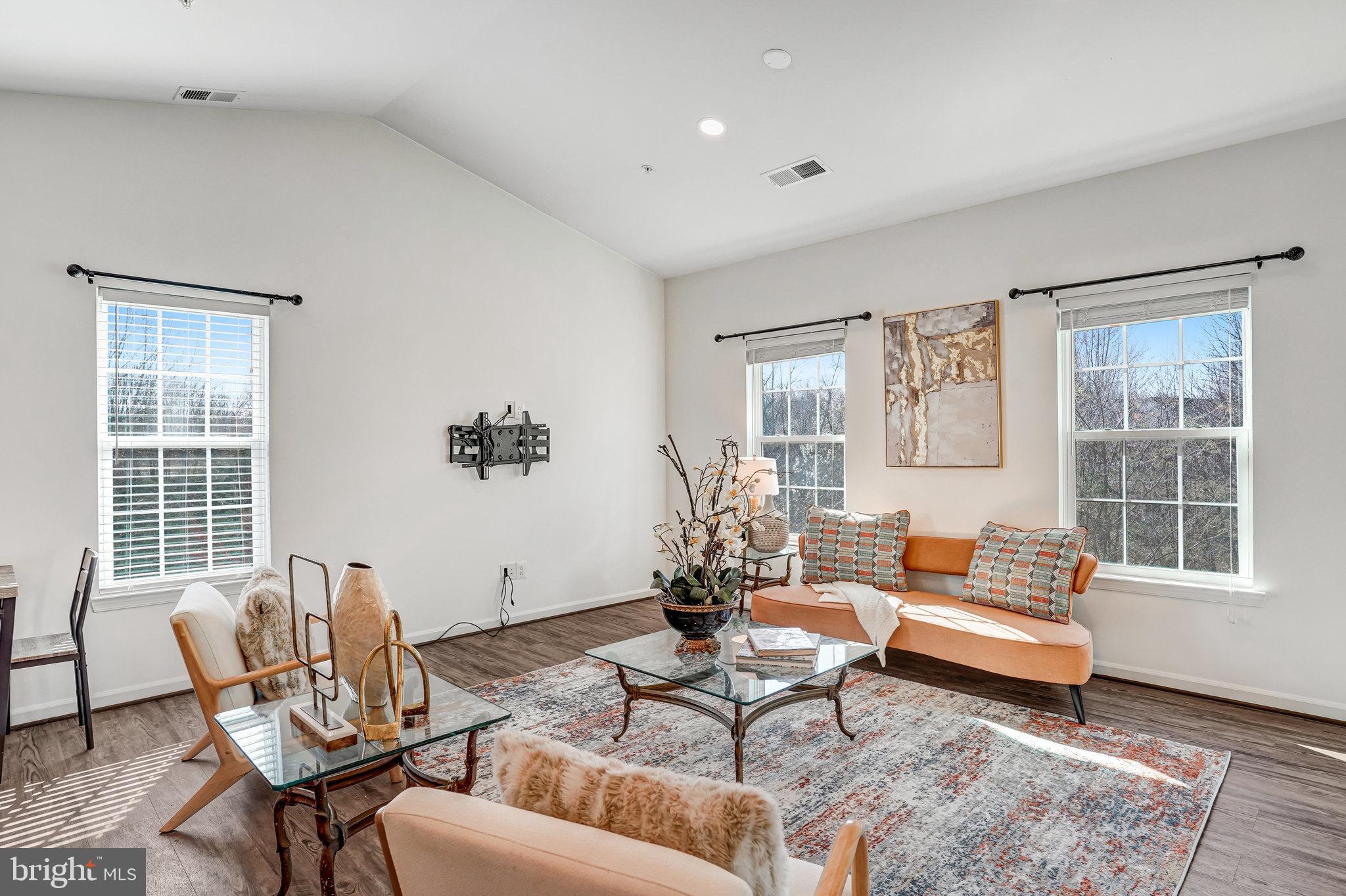 SOMERSET CONDO - Residential