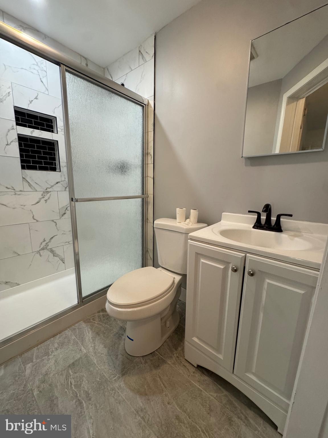 KENSINGTON - Residential