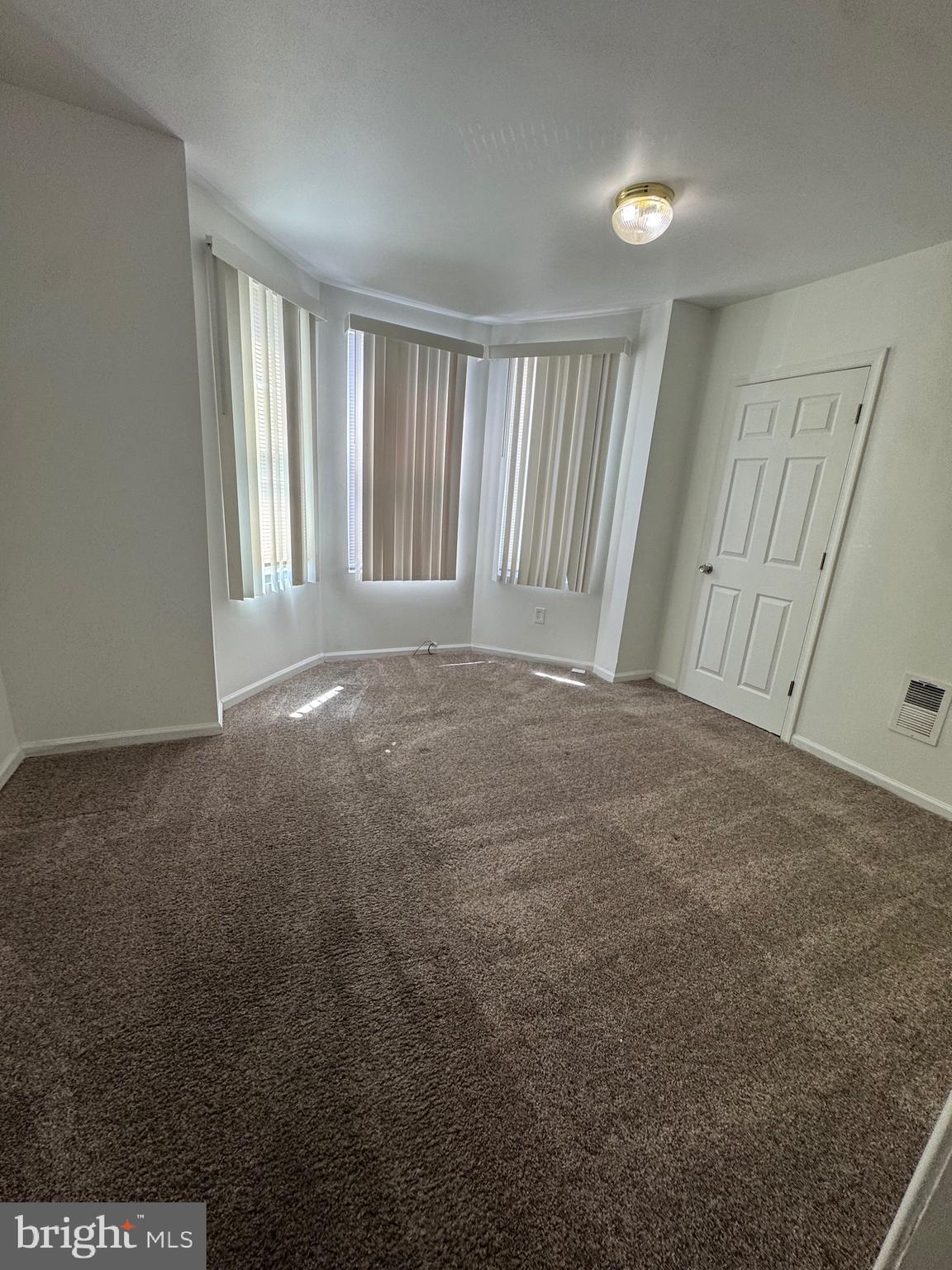 KENSINGTON - Residential
