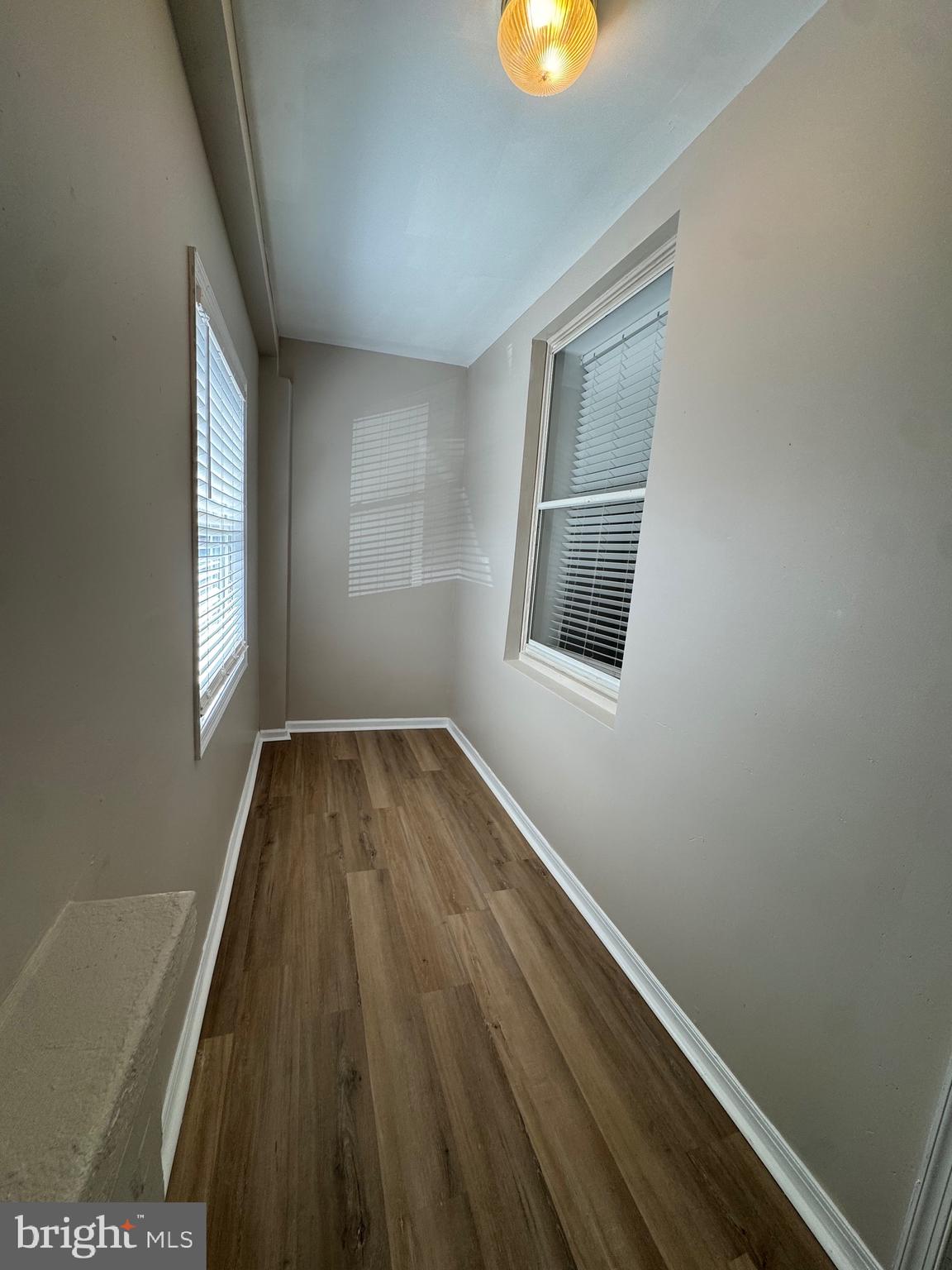 KENSINGTON - Residential