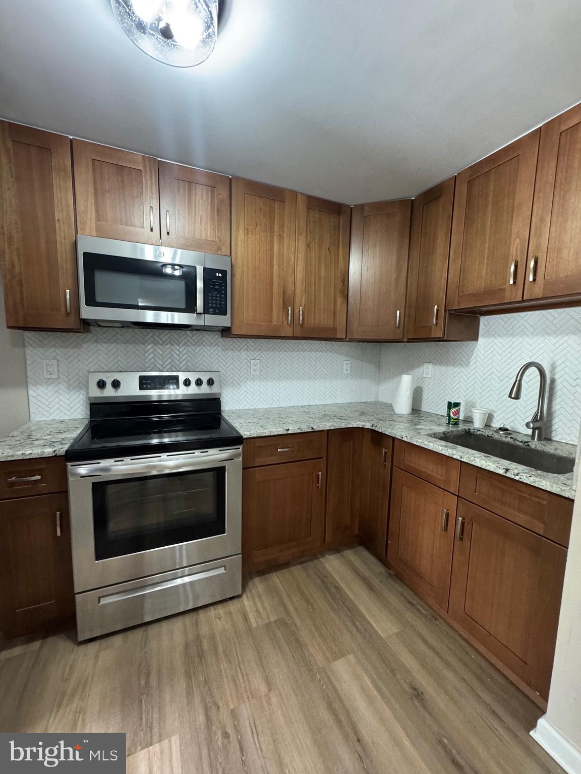 KENSINGTON - Residential