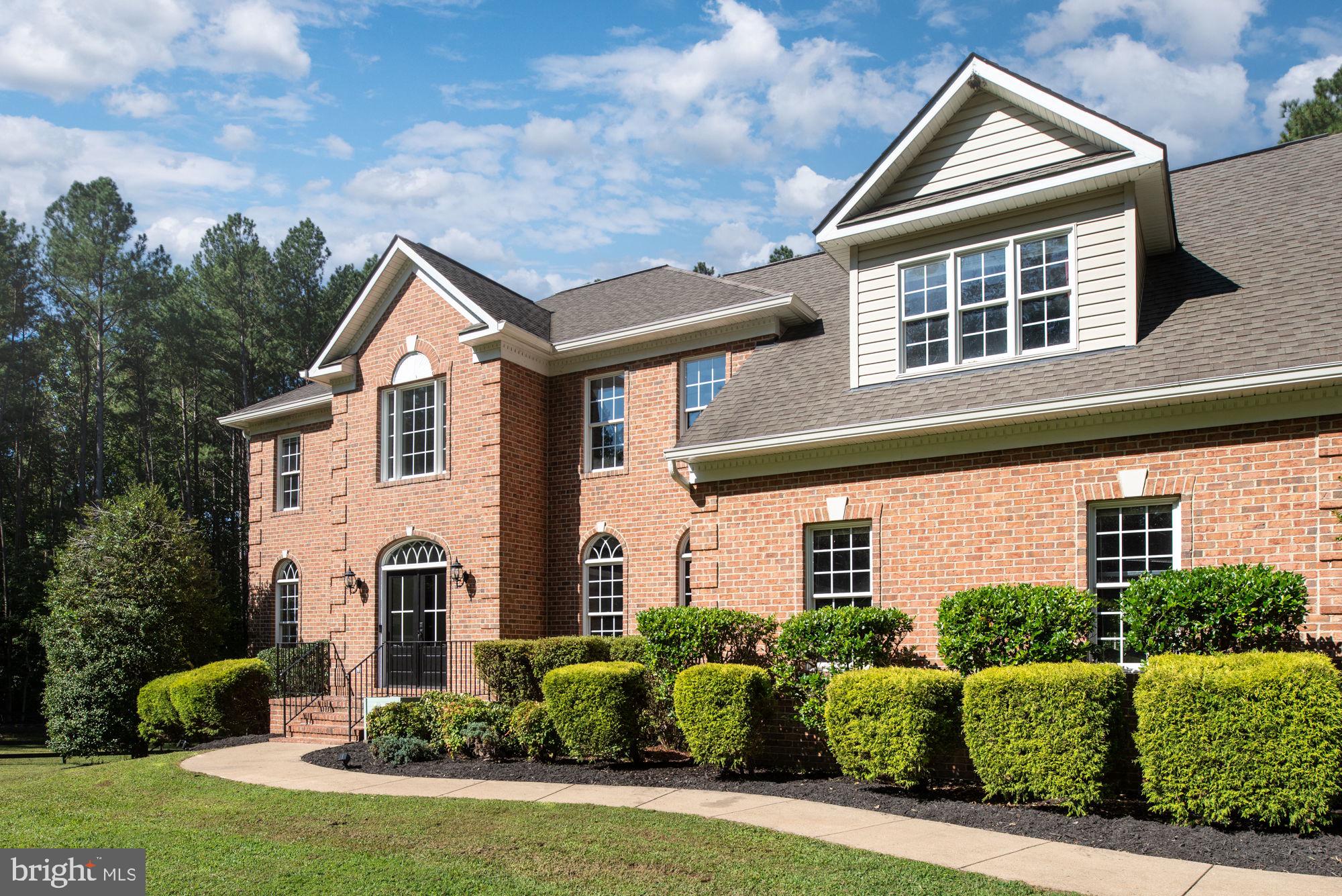 SEVEN LAKES - Residential