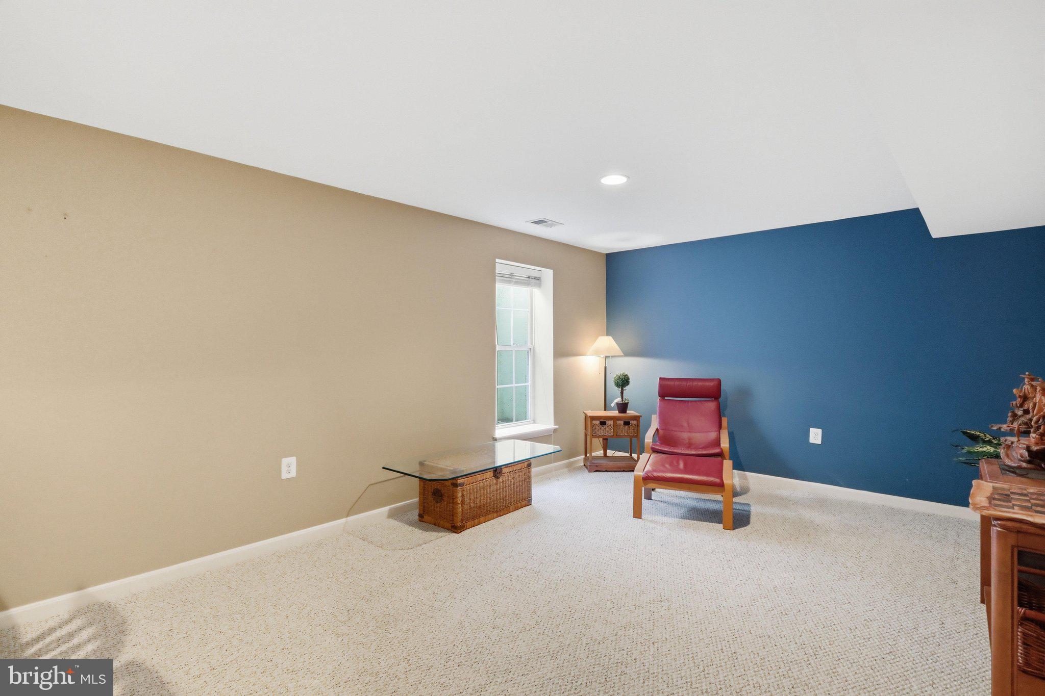 DEMORY FARM - Residential