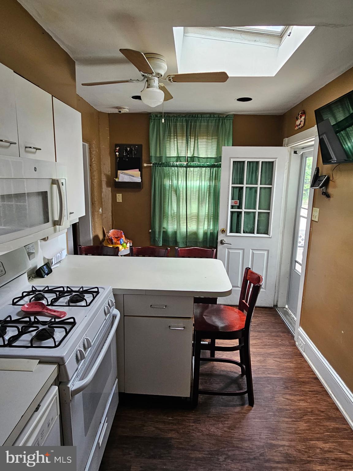 BUSTLETON - Residential