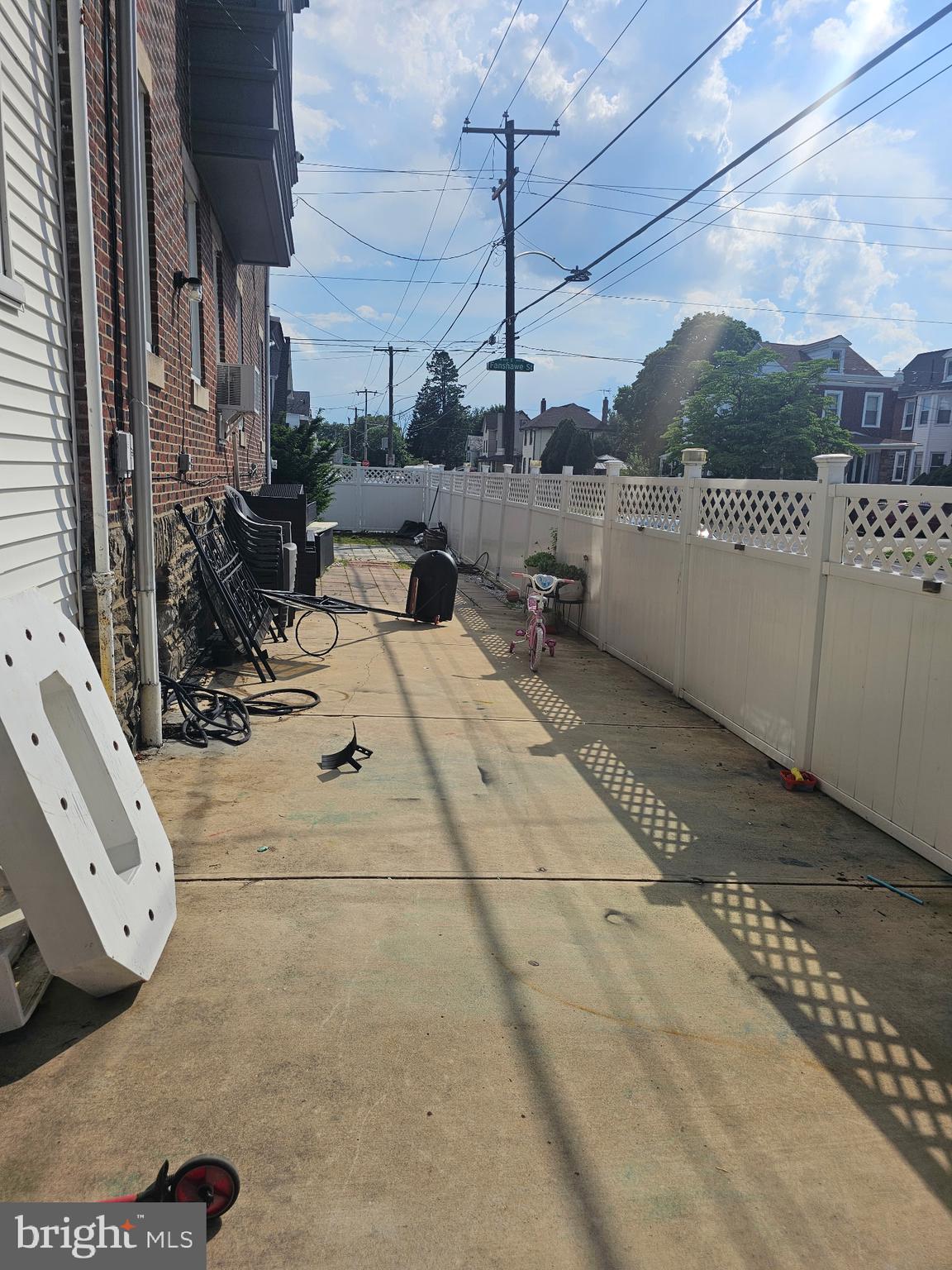 BUSTLETON - Residential