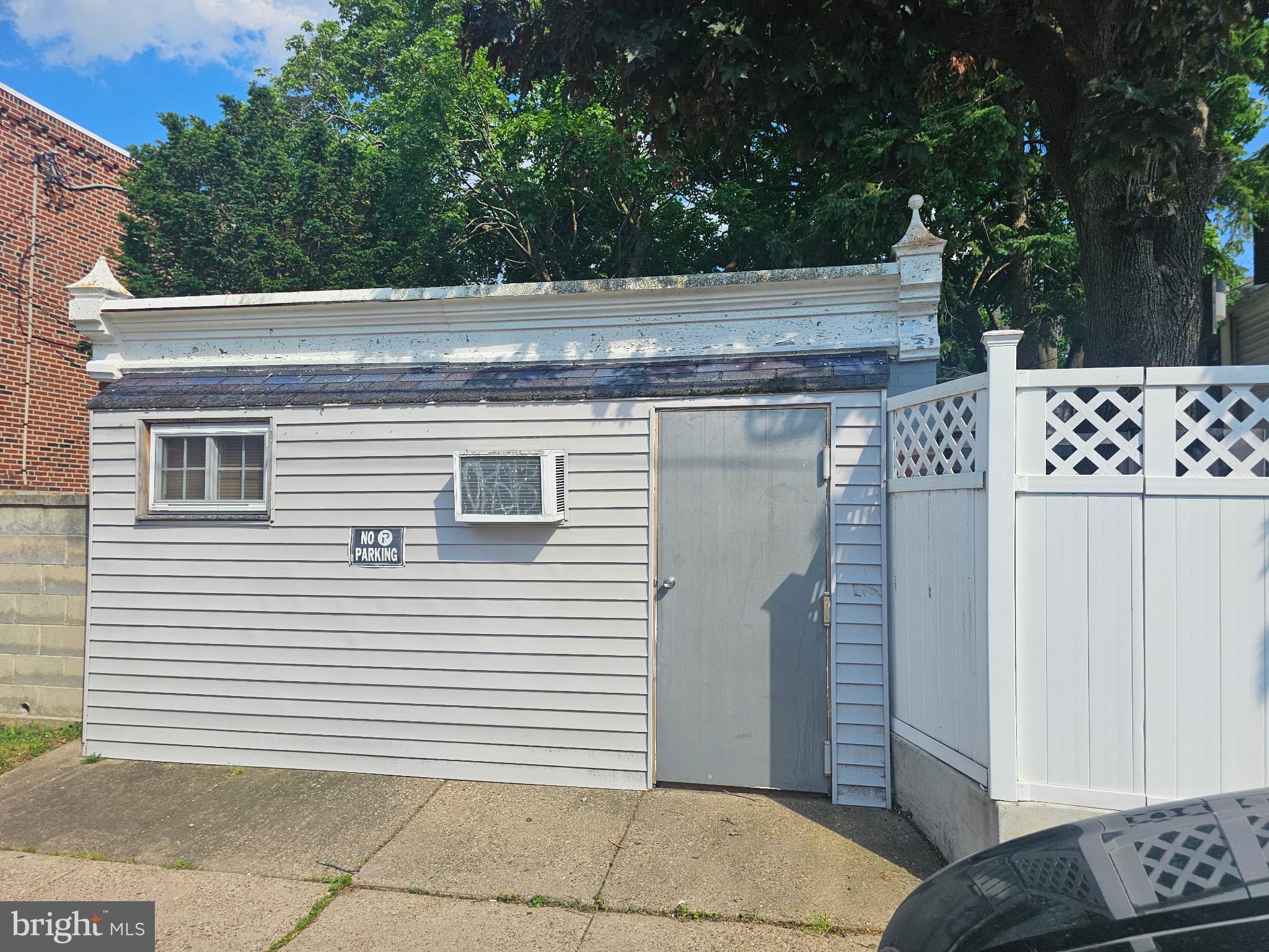BUSTLETON - Residential